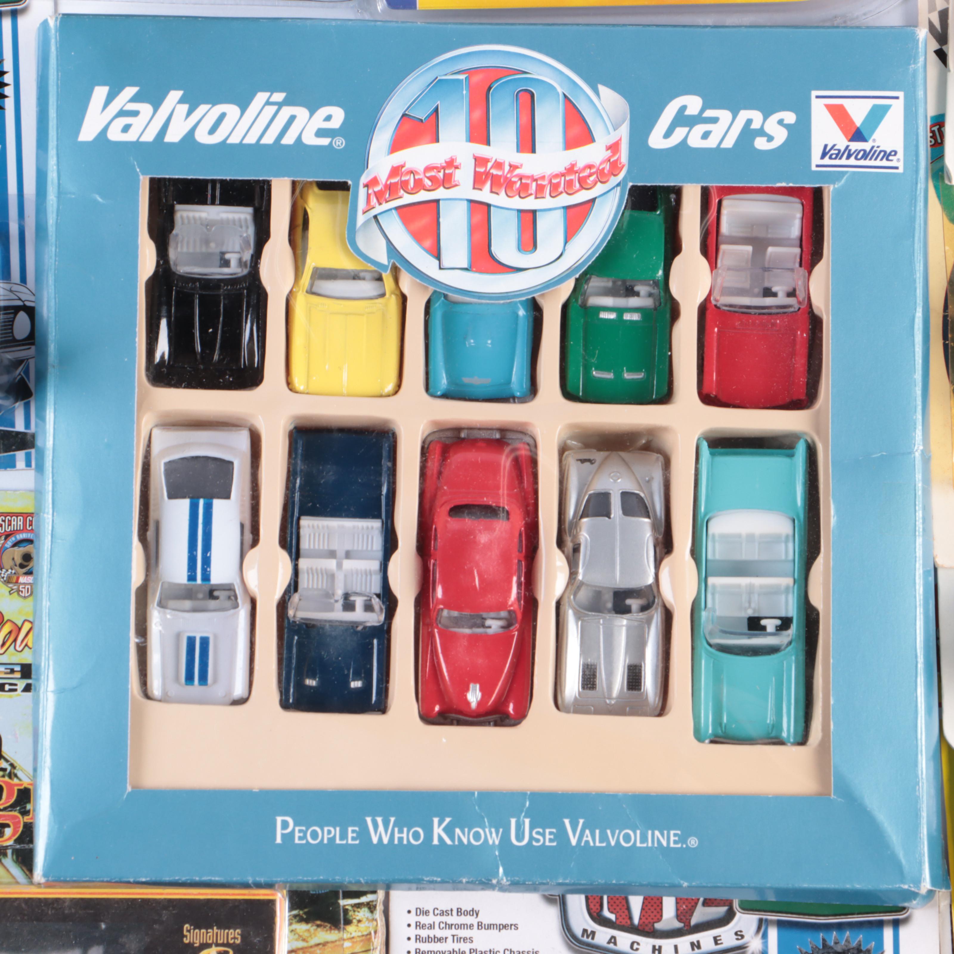 Muscle Machines and Road Signature Collection Diecast Model Cars and Trucks