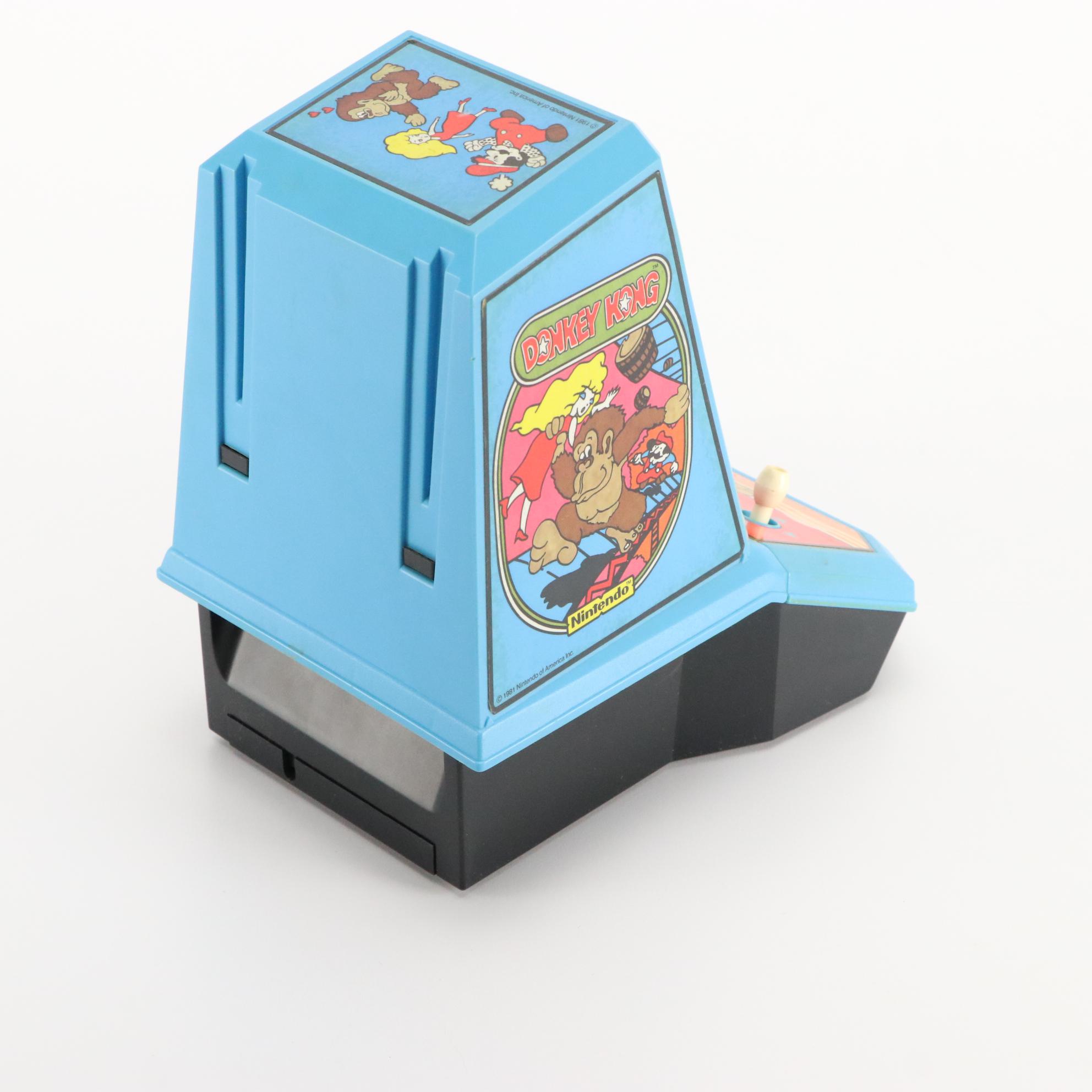 Nintendo Donkey Kong Coleco Battery Operated Miniature Arcade Game