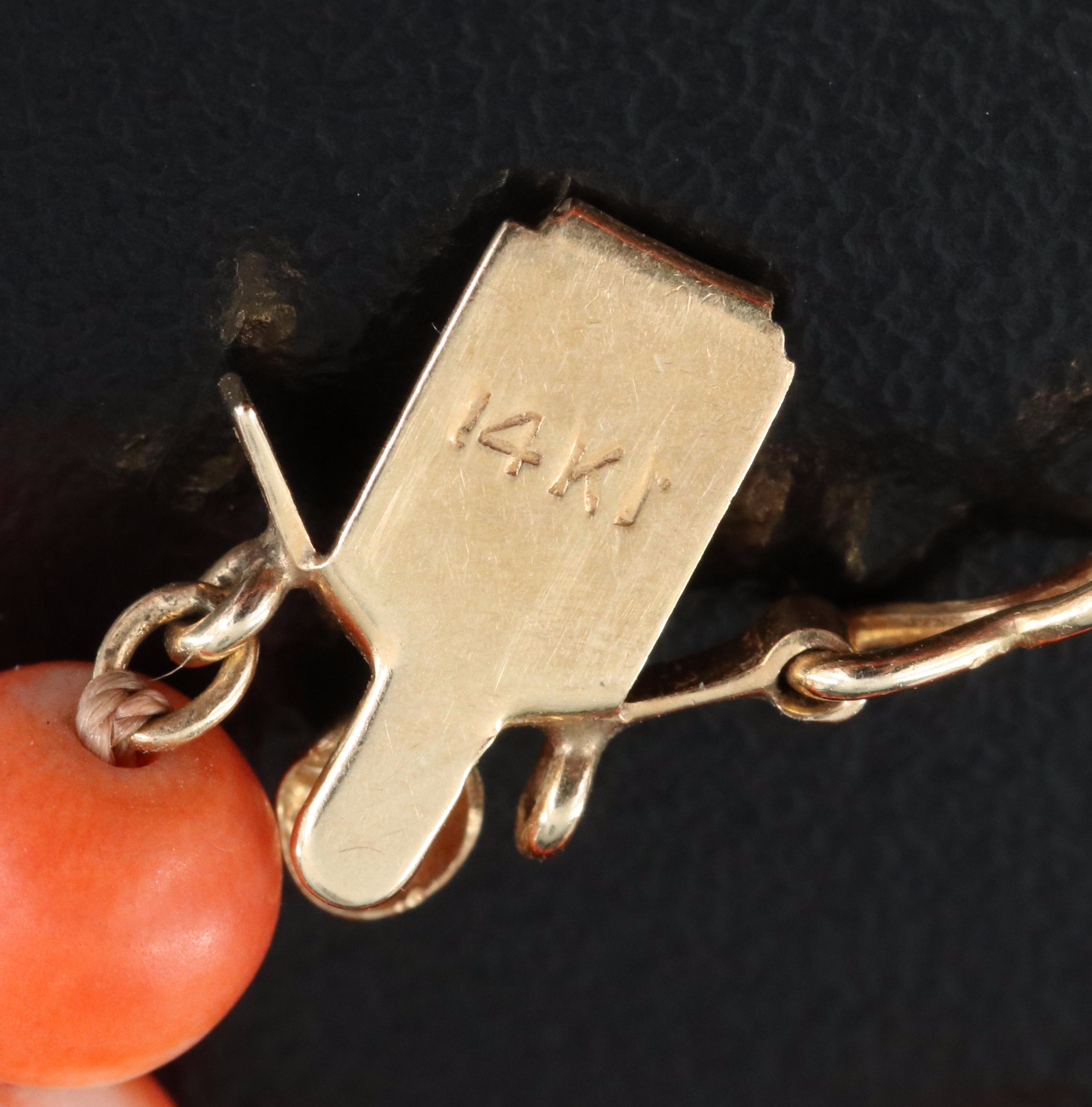 Graduated Coral Necklace with 14K Clasp