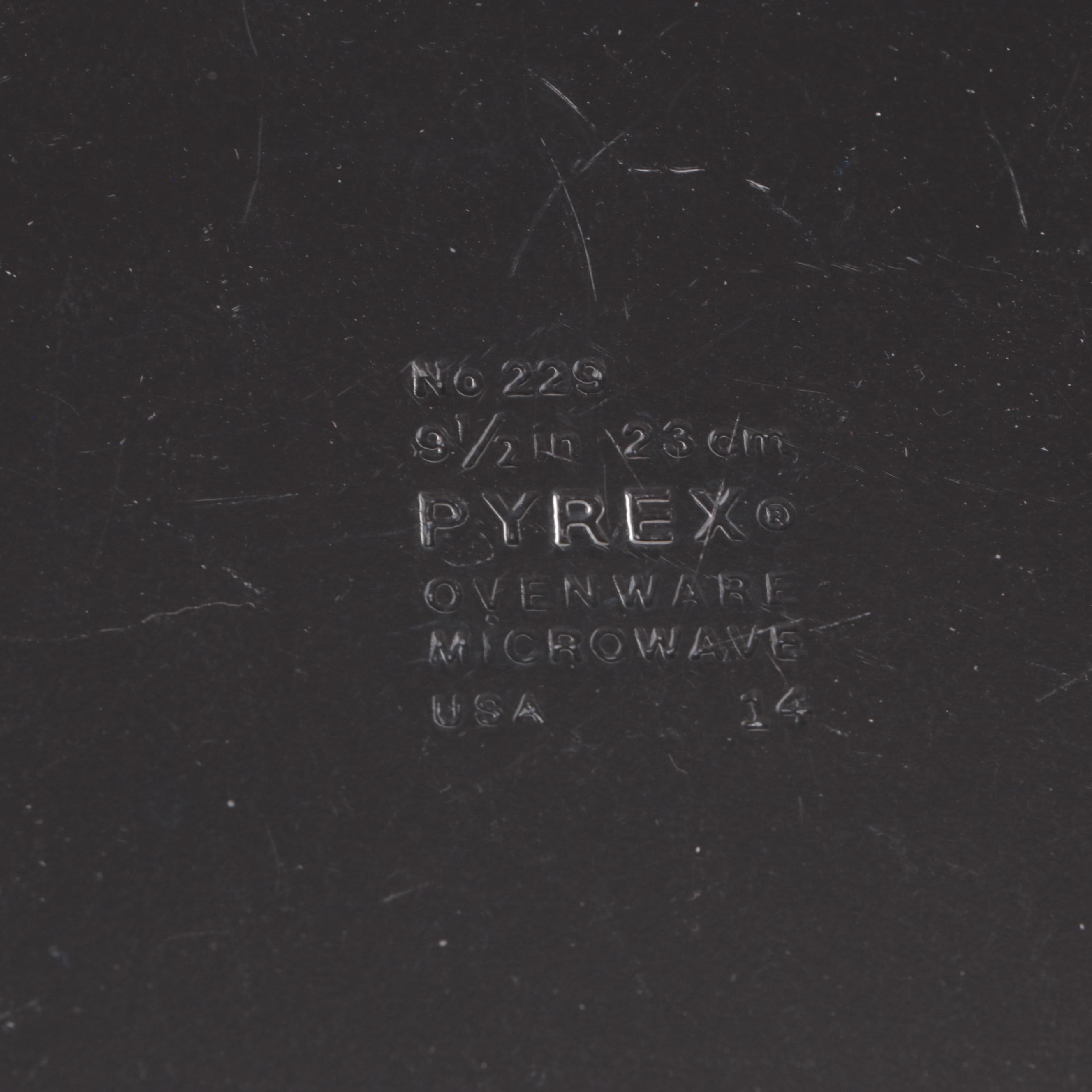 Anchor Hocking and Pyrex Baking Pans, Casserole Dishes and Pie Pans