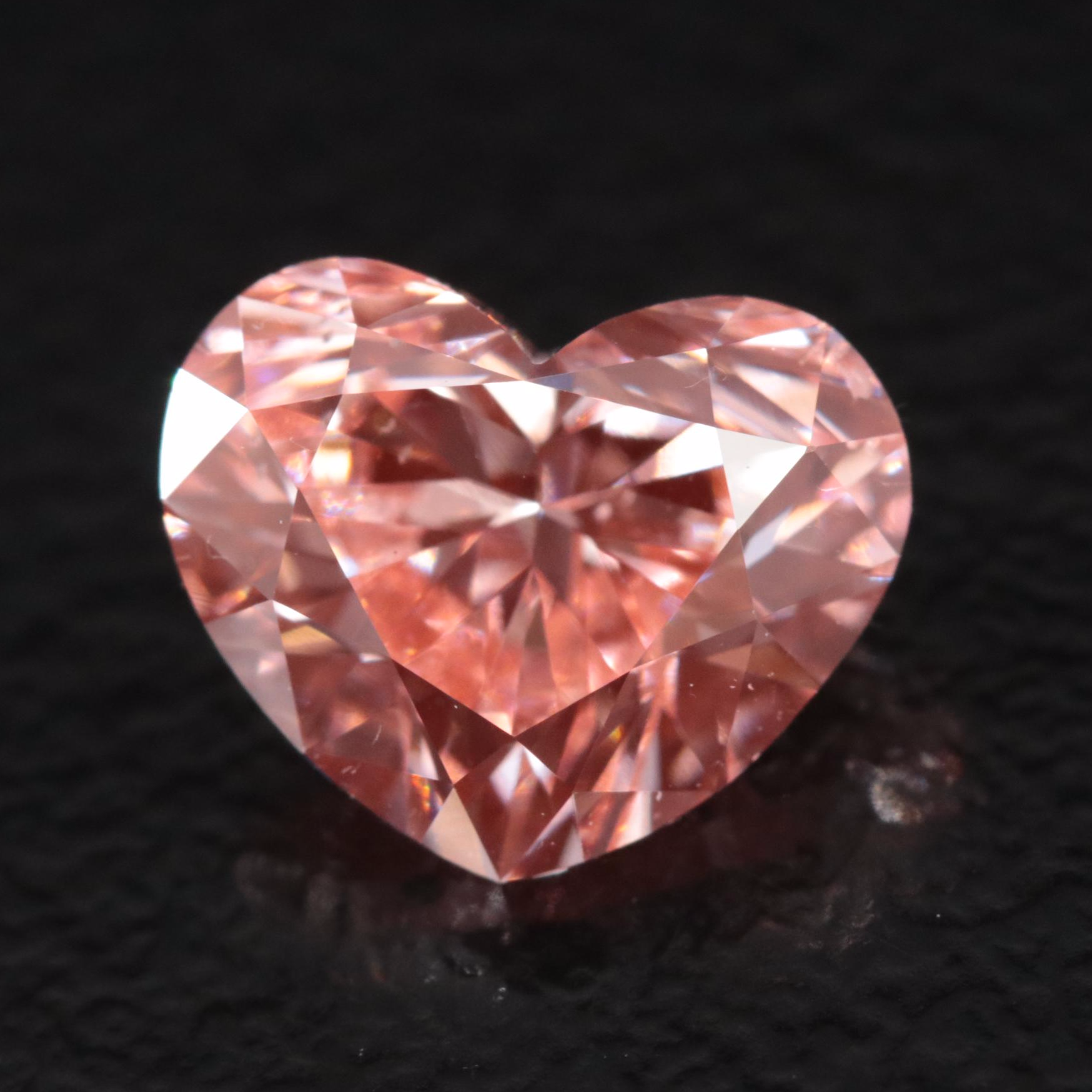 Loose 1.73 CT Fancy Pink Diamond