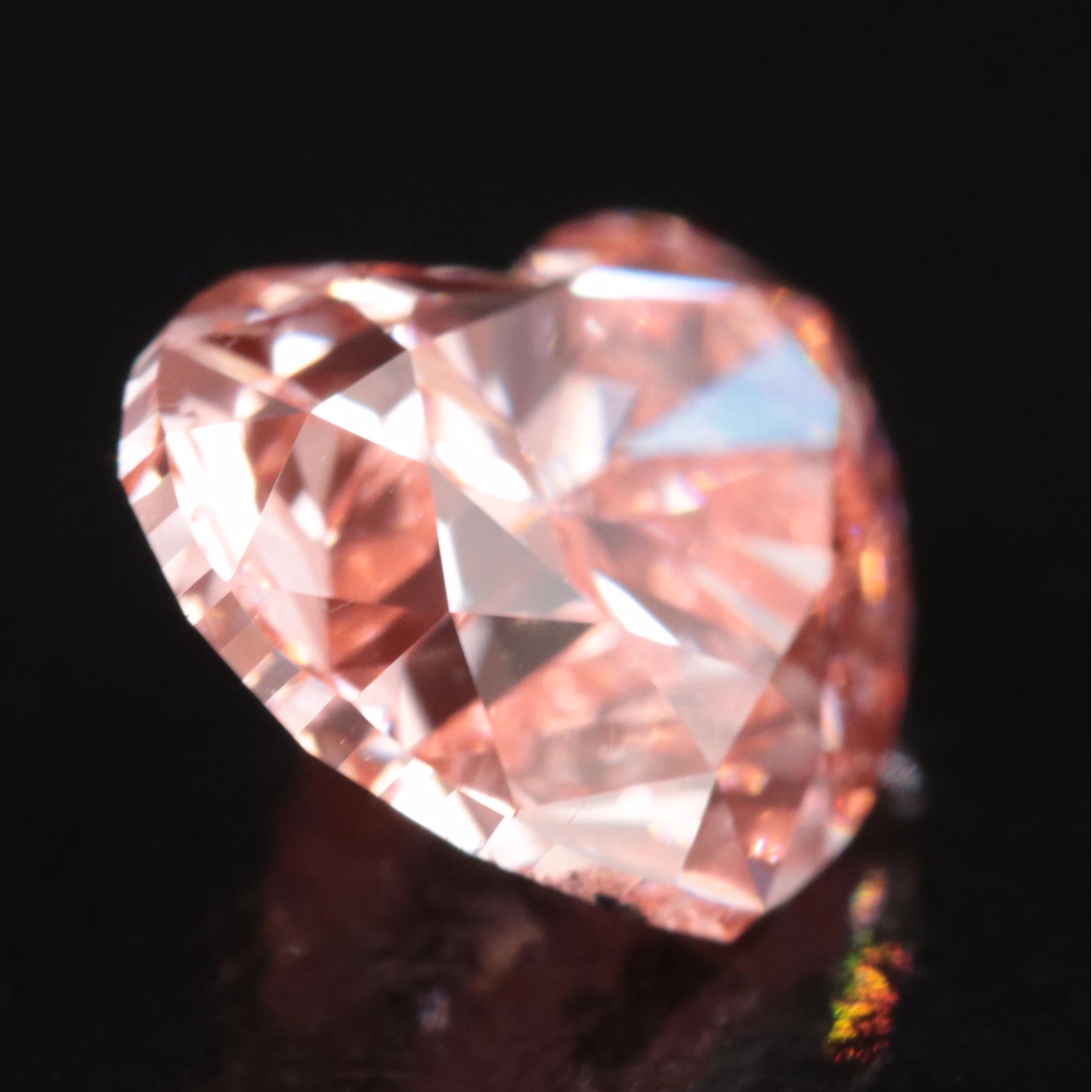 Loose 1.73 CT Fancy Pink Diamond