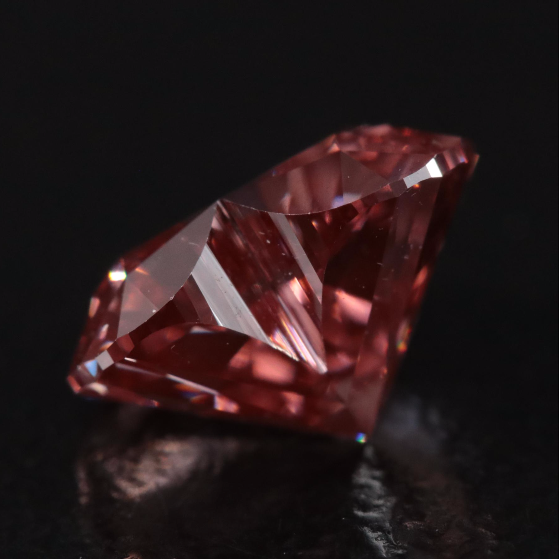 Loose 2.03 CT Fancy Pink Diamond