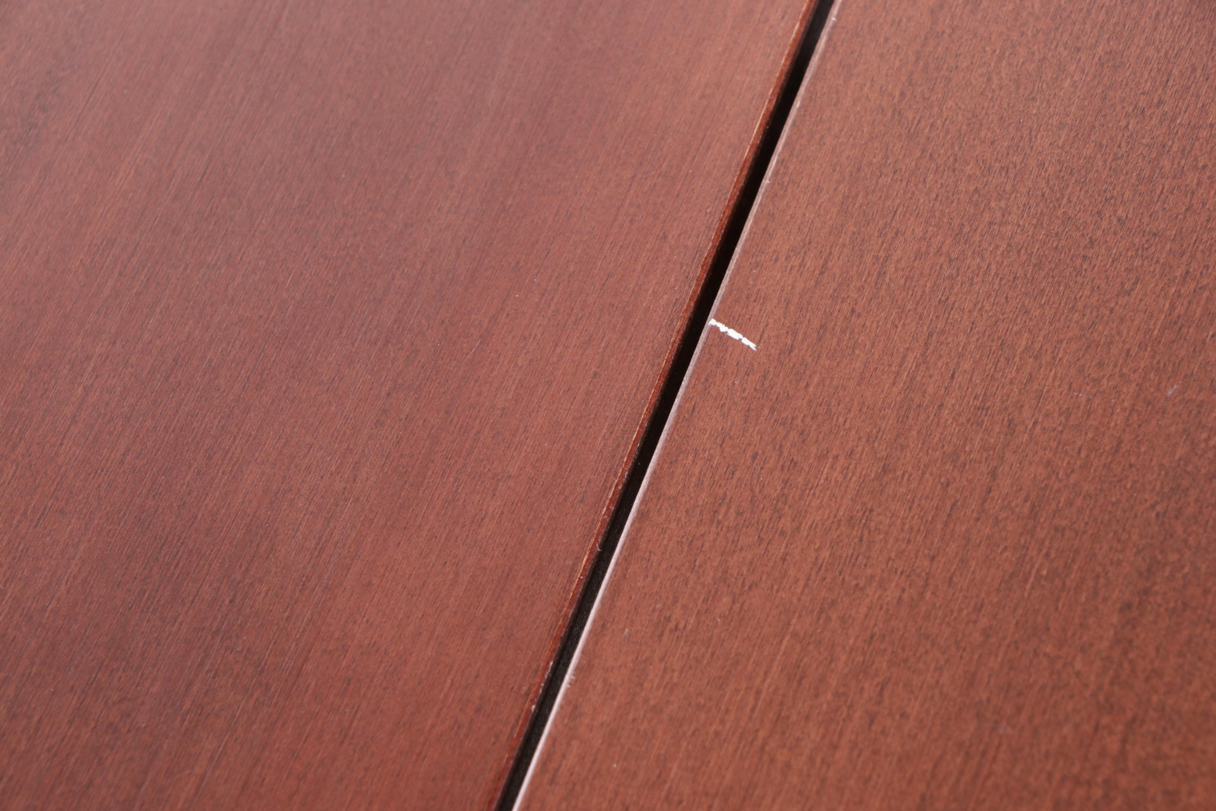 Five-Piece Moosehead Furniture Colonial Style Maple Dining Set in Cherry Finish