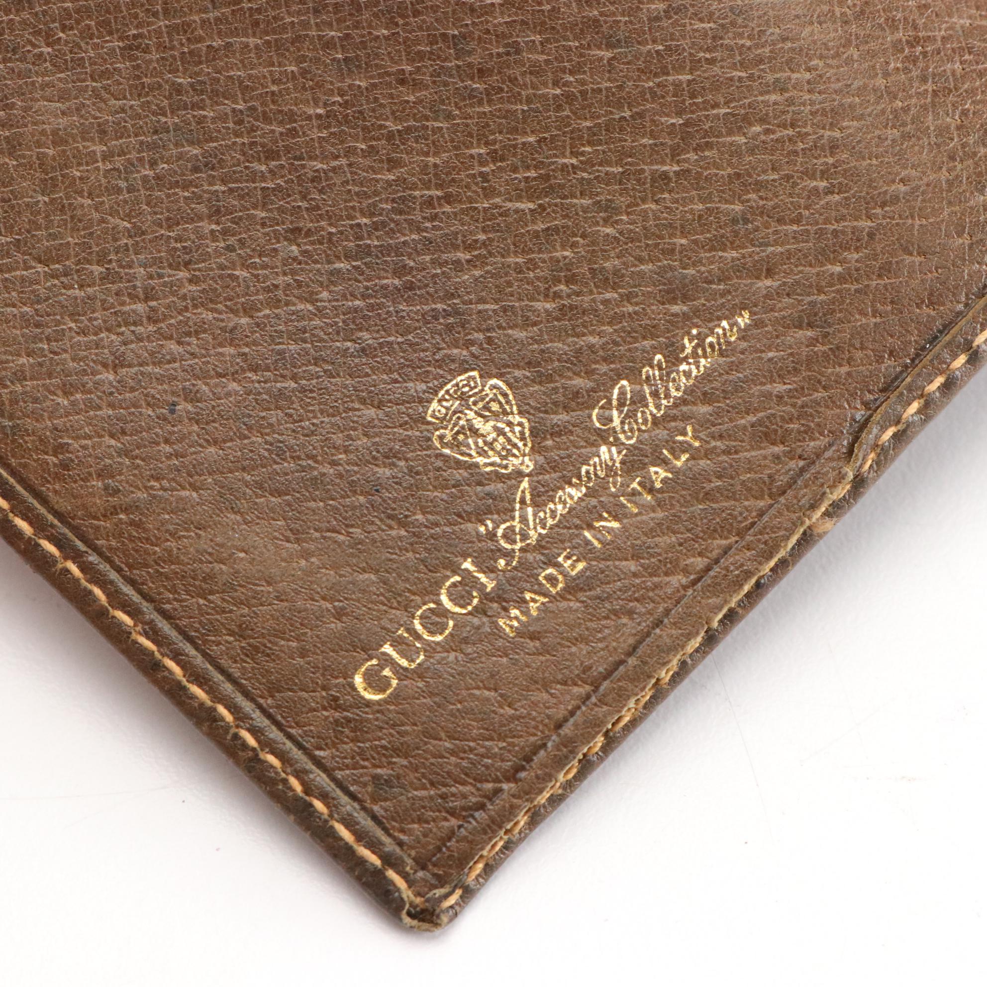 Gucci Accessory Collection Bifold Wallet in GG Supreme Canvas and Brown Leather