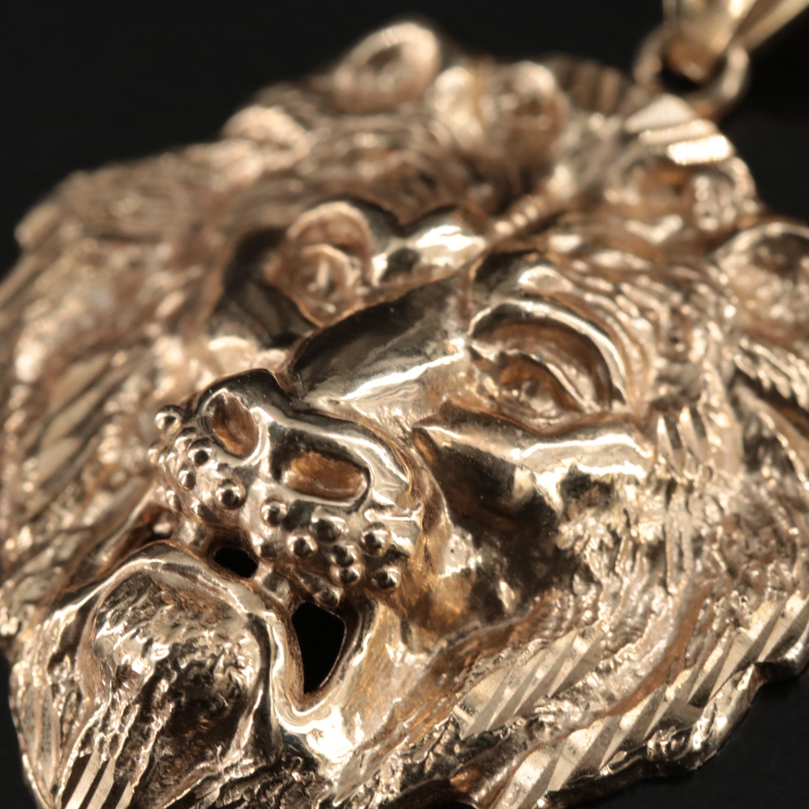 10K Lion Head Pendant