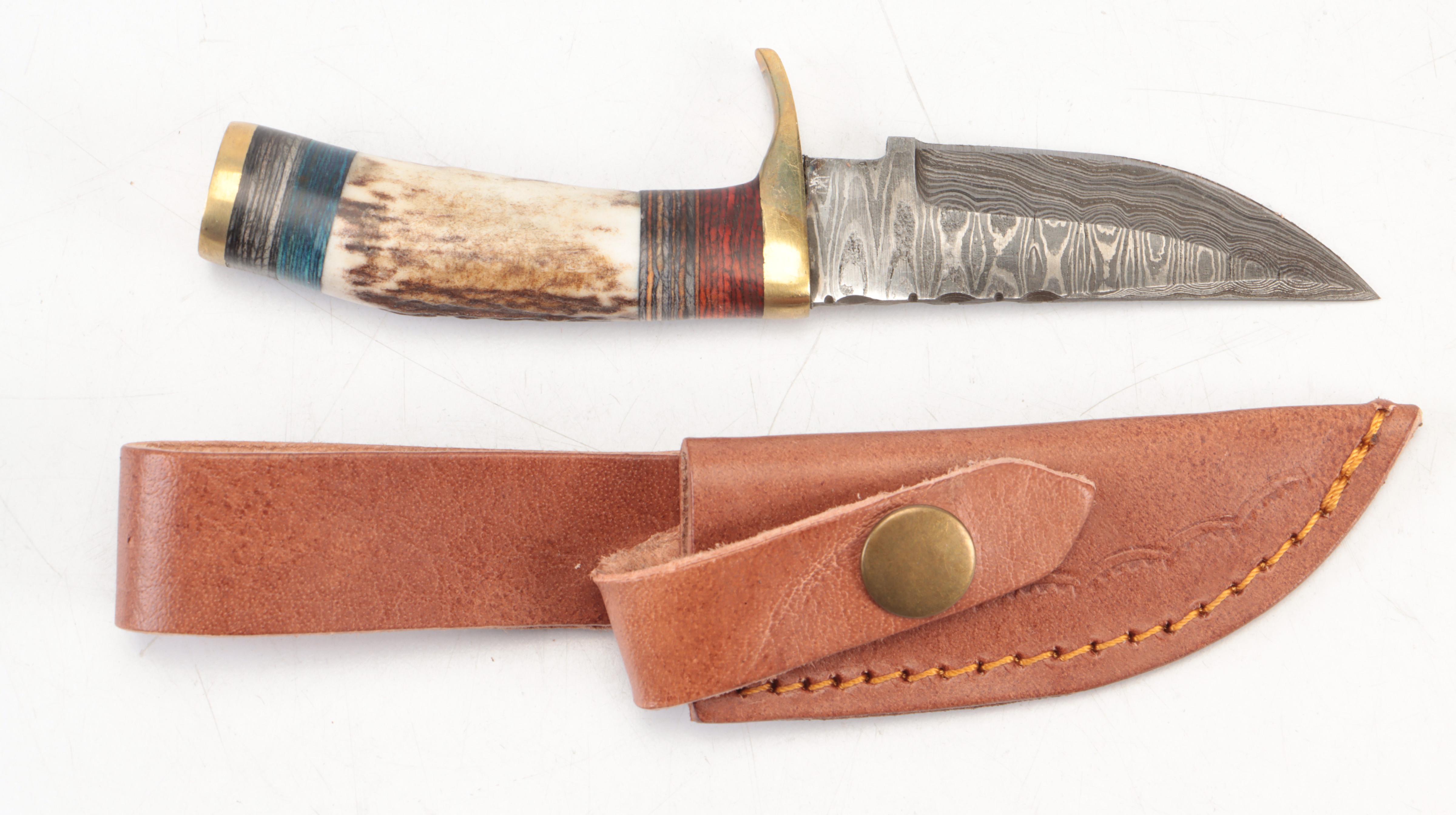 Antler Handled Damascus Blade Hunting Knives with Leather Scabbards