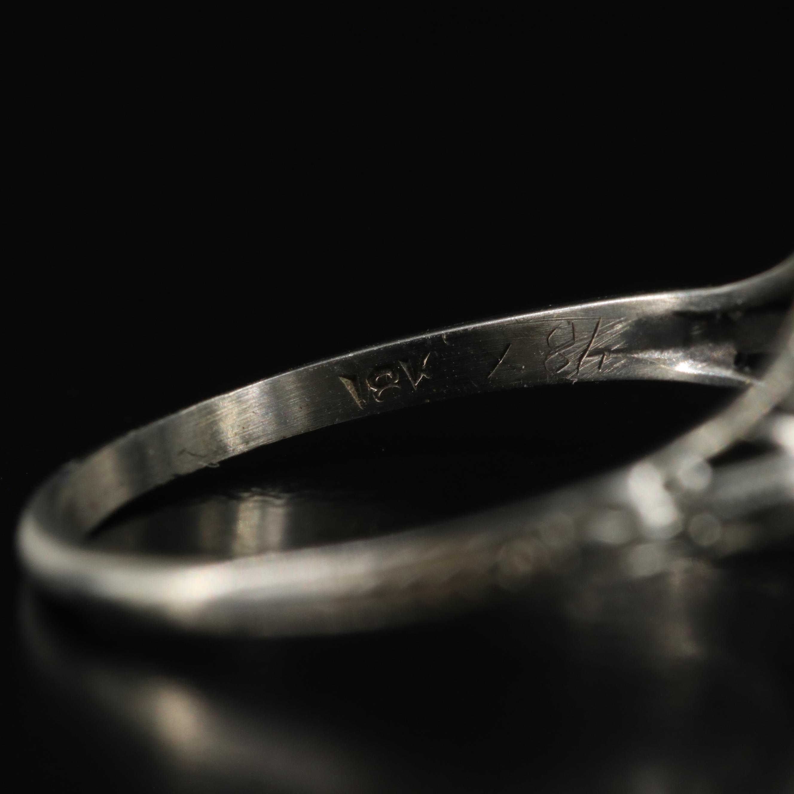 Vintage 18K 0.10 CT Diamond Ring