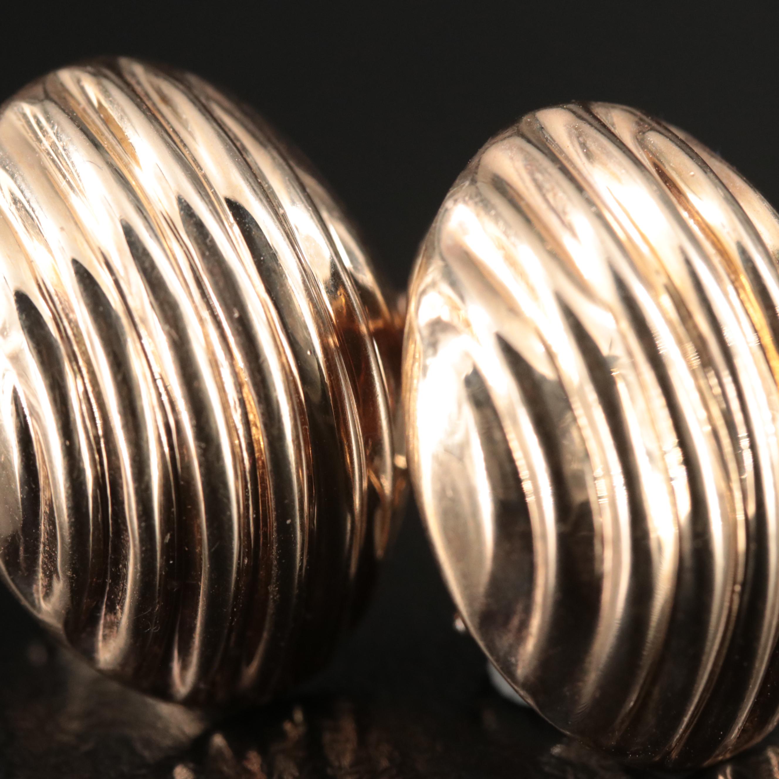 14K Fluted Button Earrings
