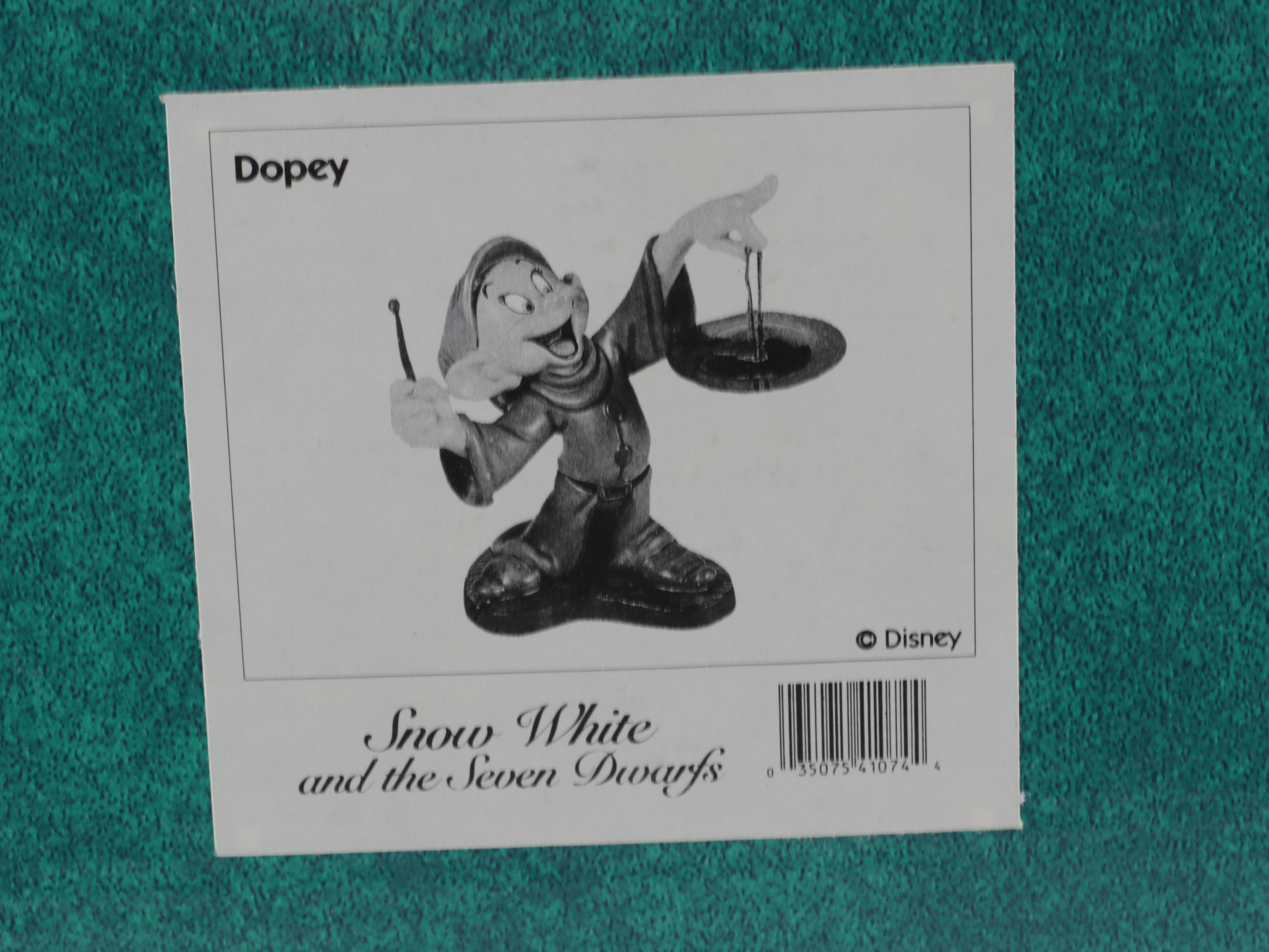 Walt Disney Classics Collection "Snow White and the Seven Dwarfs" Figurines
