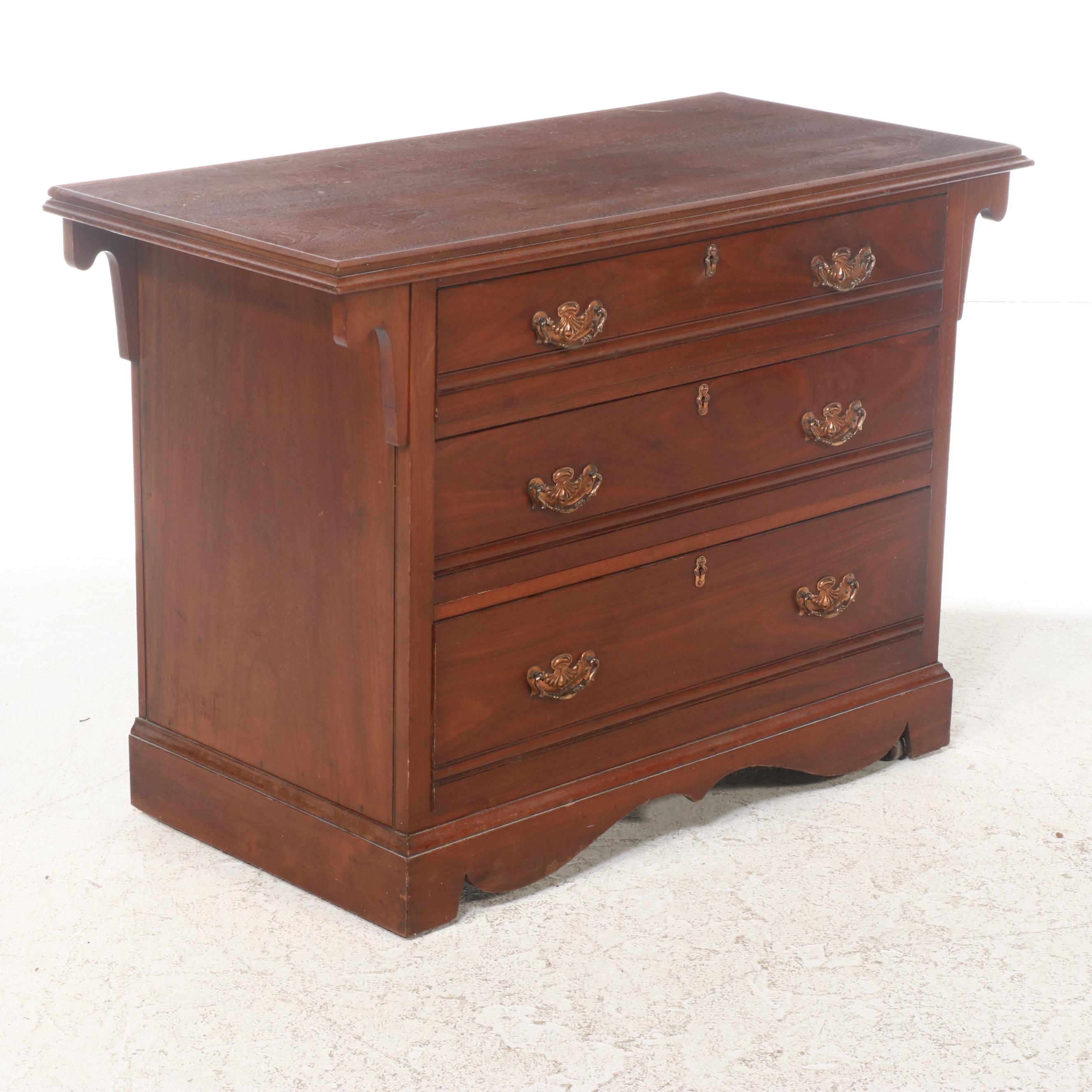 Victorian Style Mahogany Chest of Drawers, 20th Century