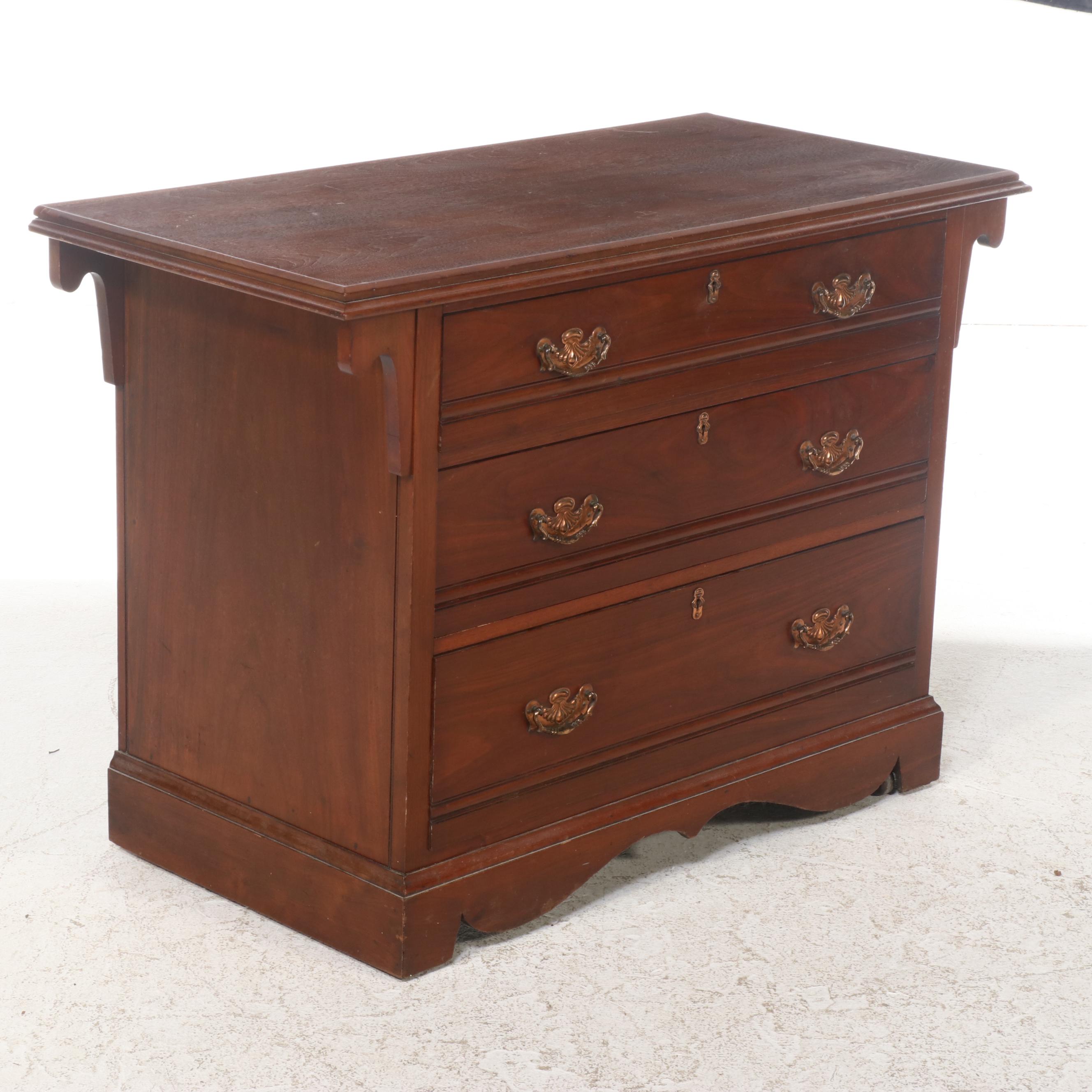 Victorian Style Mahogany Chest of Drawers, 20th Century