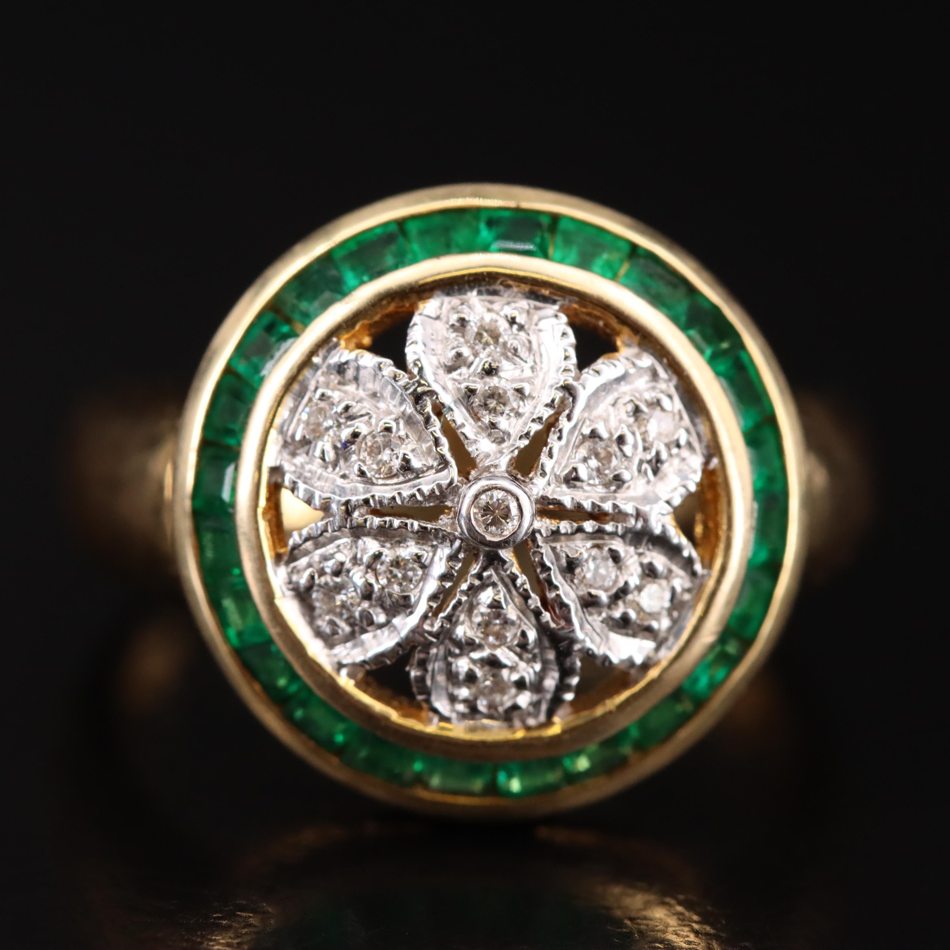 18K Diamond and Emerald Flower Ring