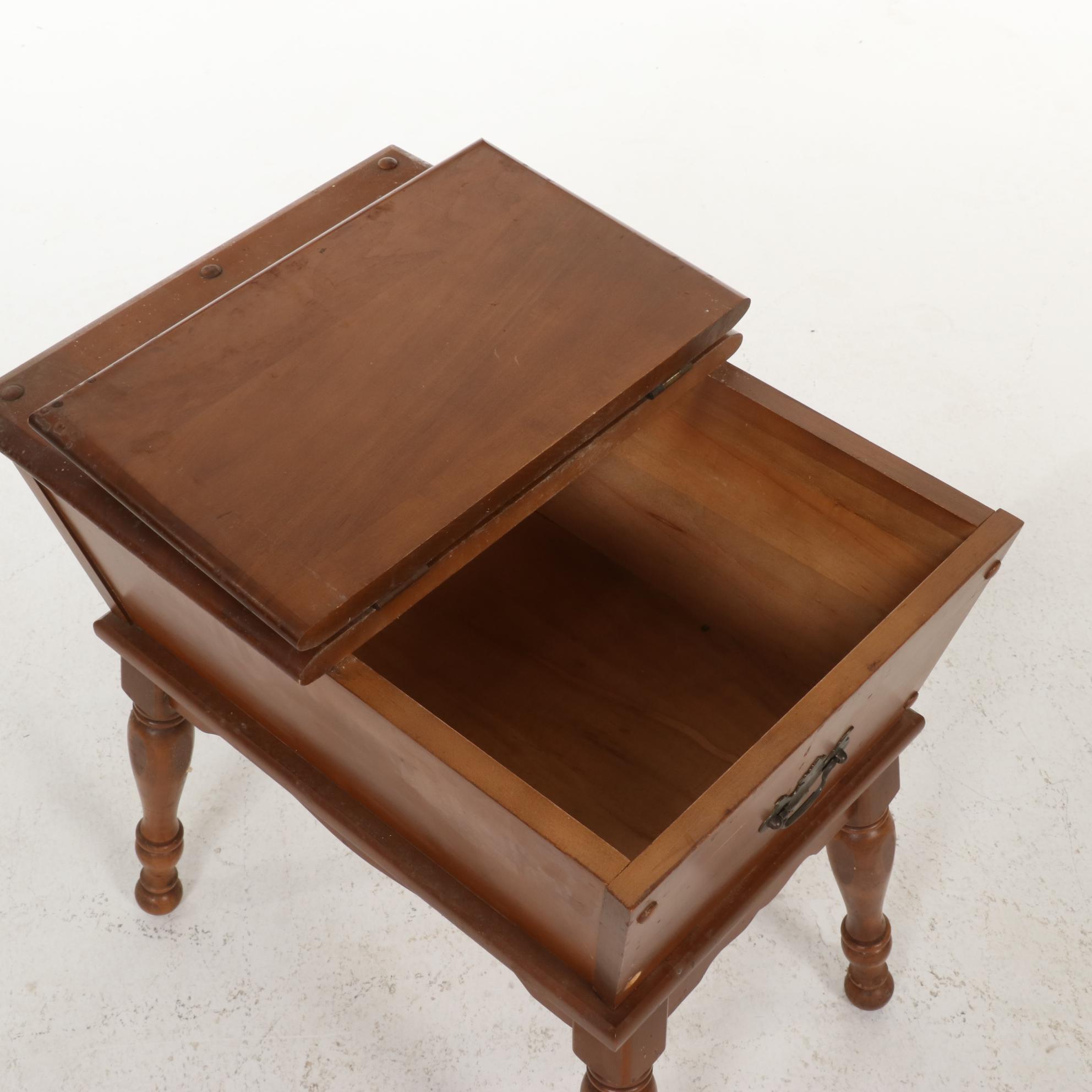 Maple Dough Box End Table, Mid to Late 20th Century
