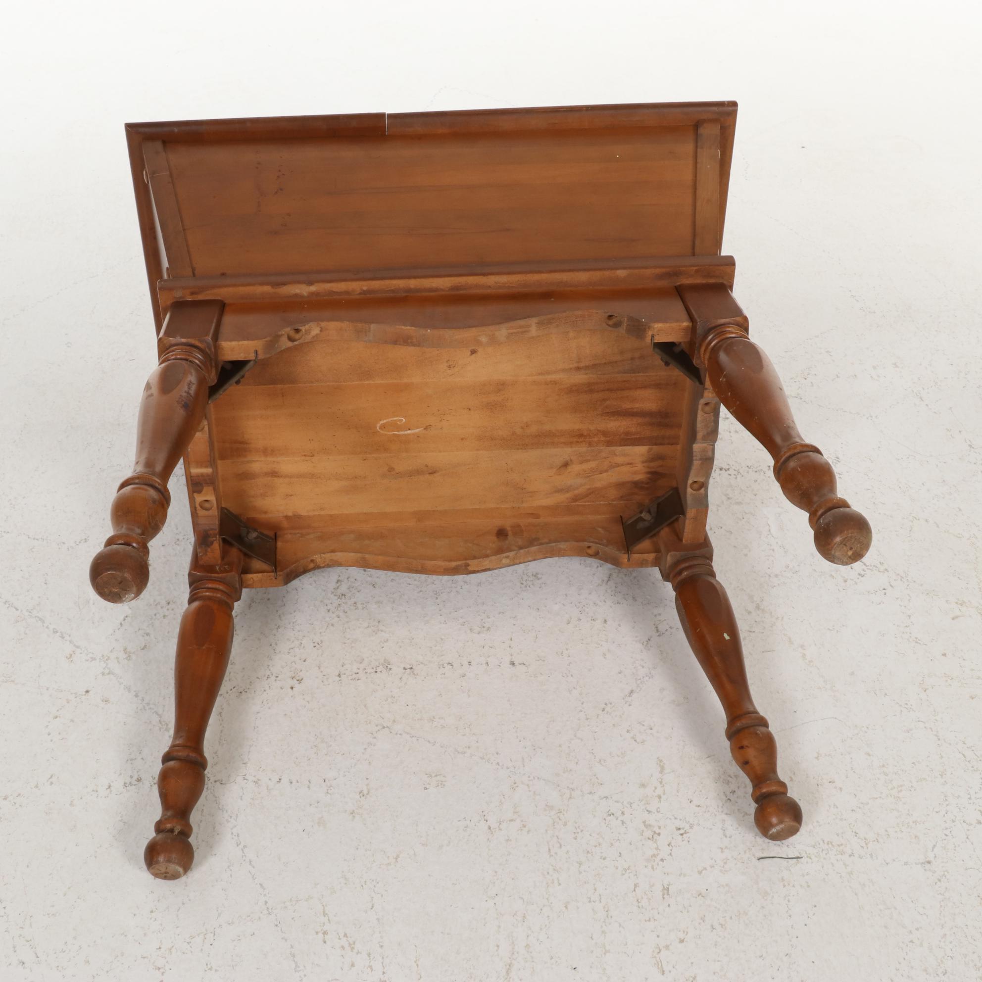 Maple Dough Box End Table, Mid to Late 20th Century