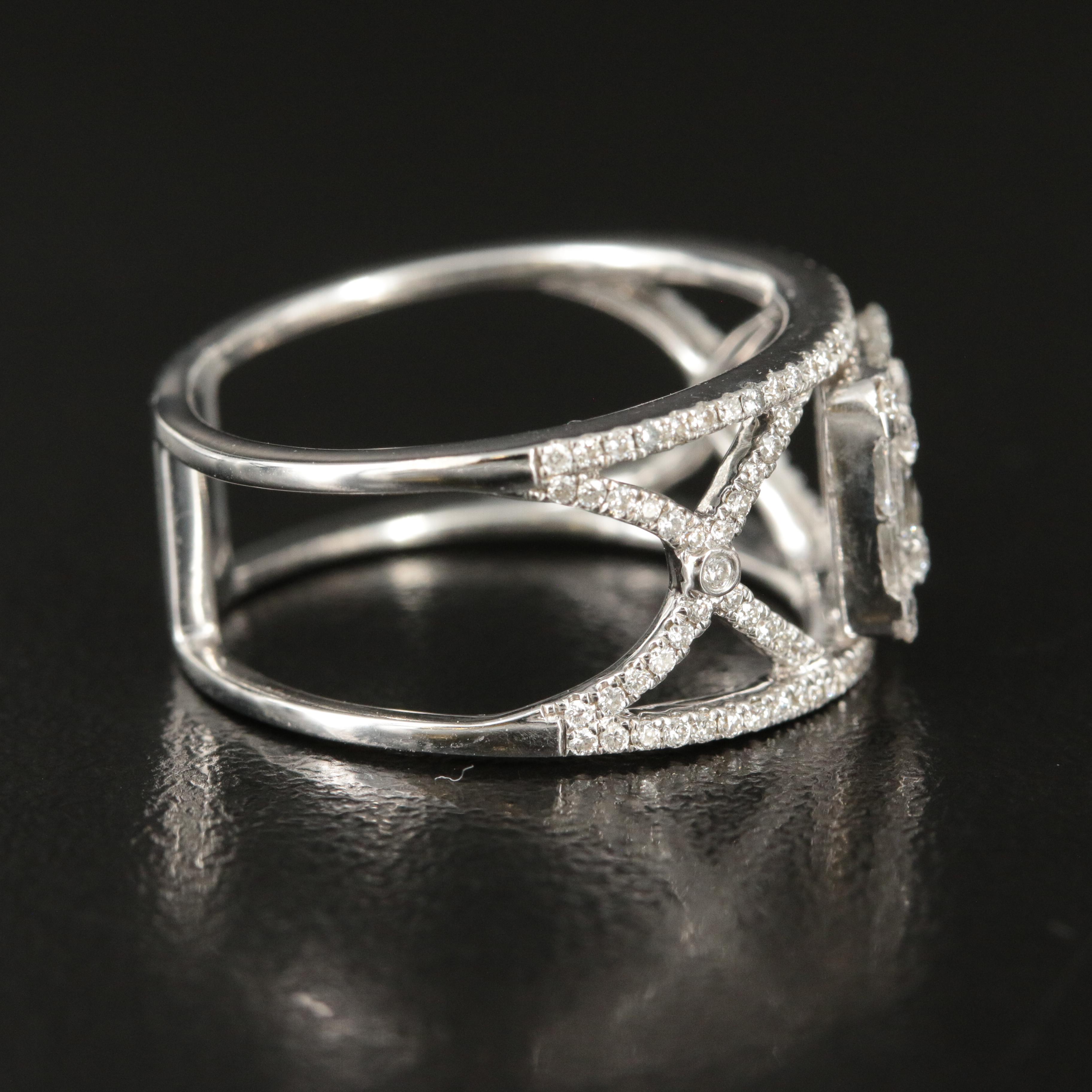 18K 0.59 CTW Diamond Ring