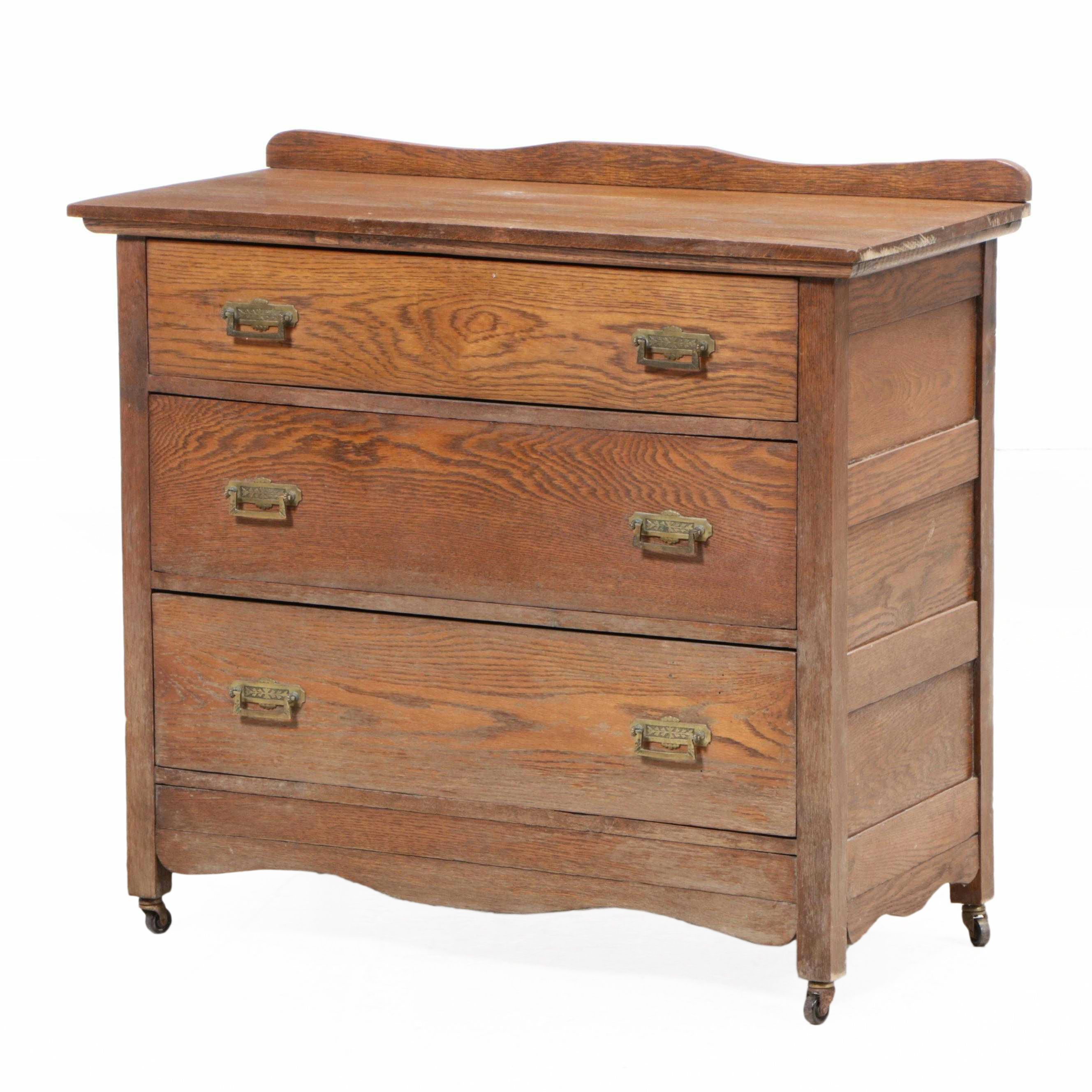 Late Victorian Oak Three-Drawer Chest, Early 20th Century