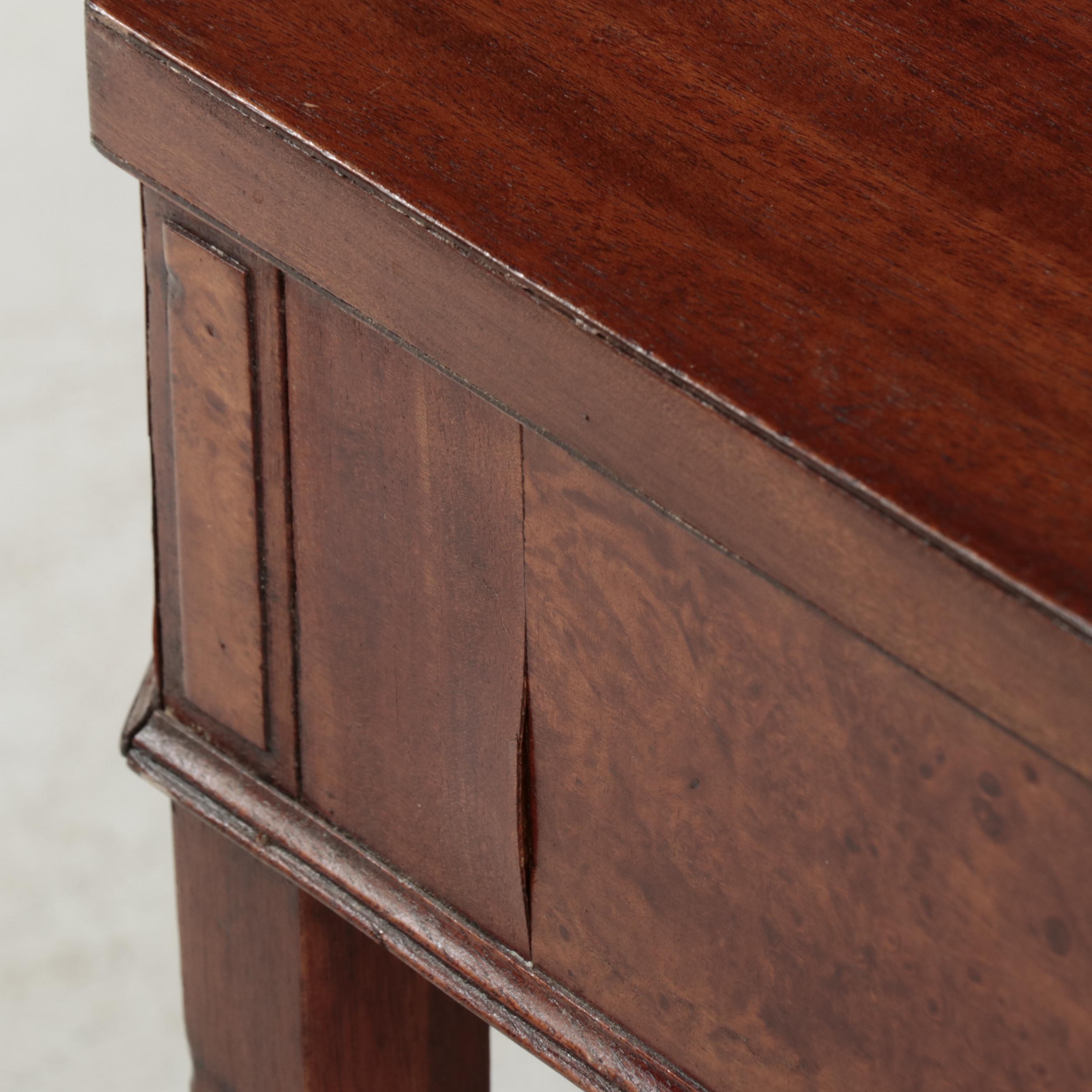 Hepplewhite Style Mahogany Side Table, Late 20th Century