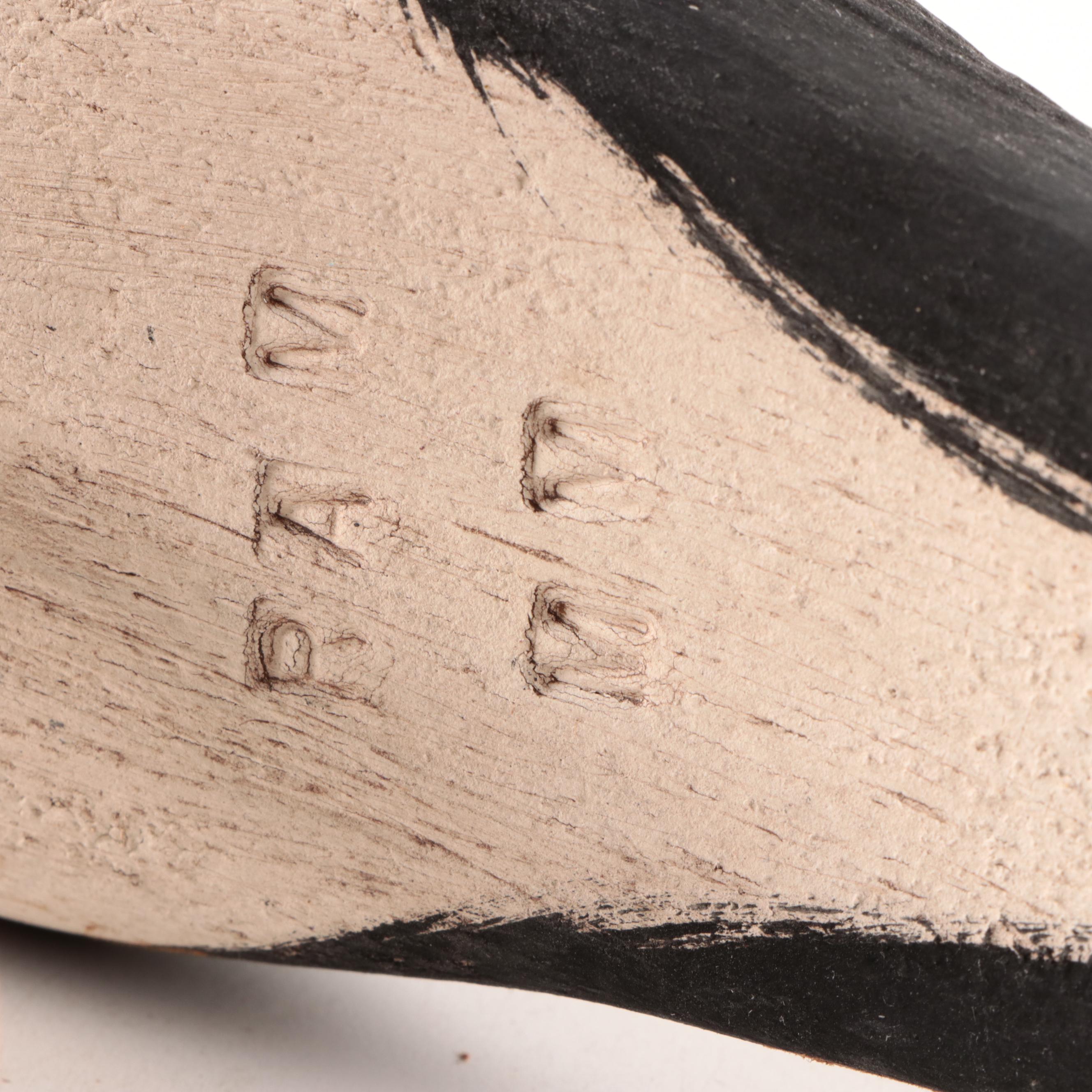 Wooden Bird Figurines and Other Décor