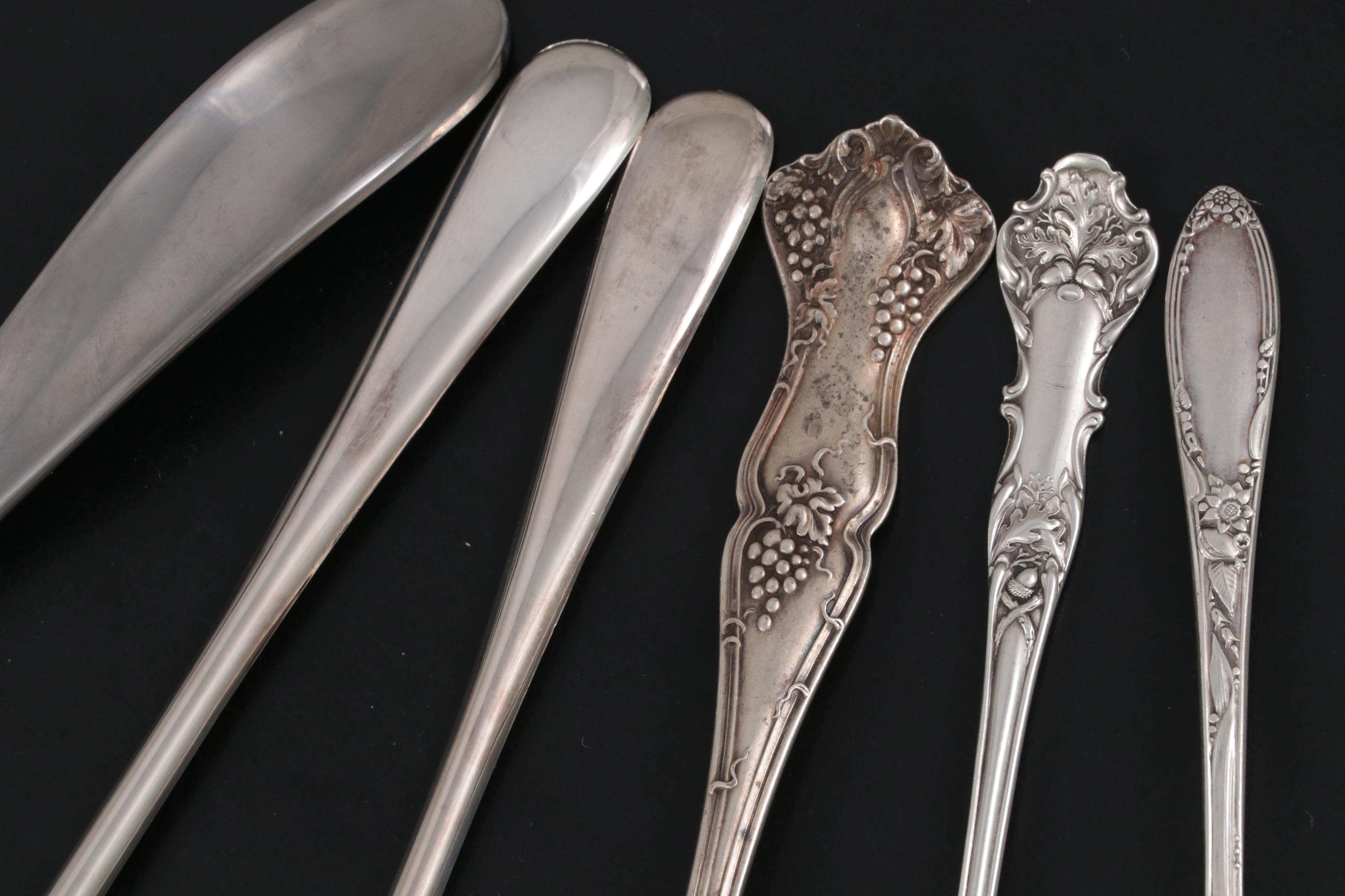 Oneida Community "Evening Star" Silver Plate Flatware in Wood Heart Box, c. 1955