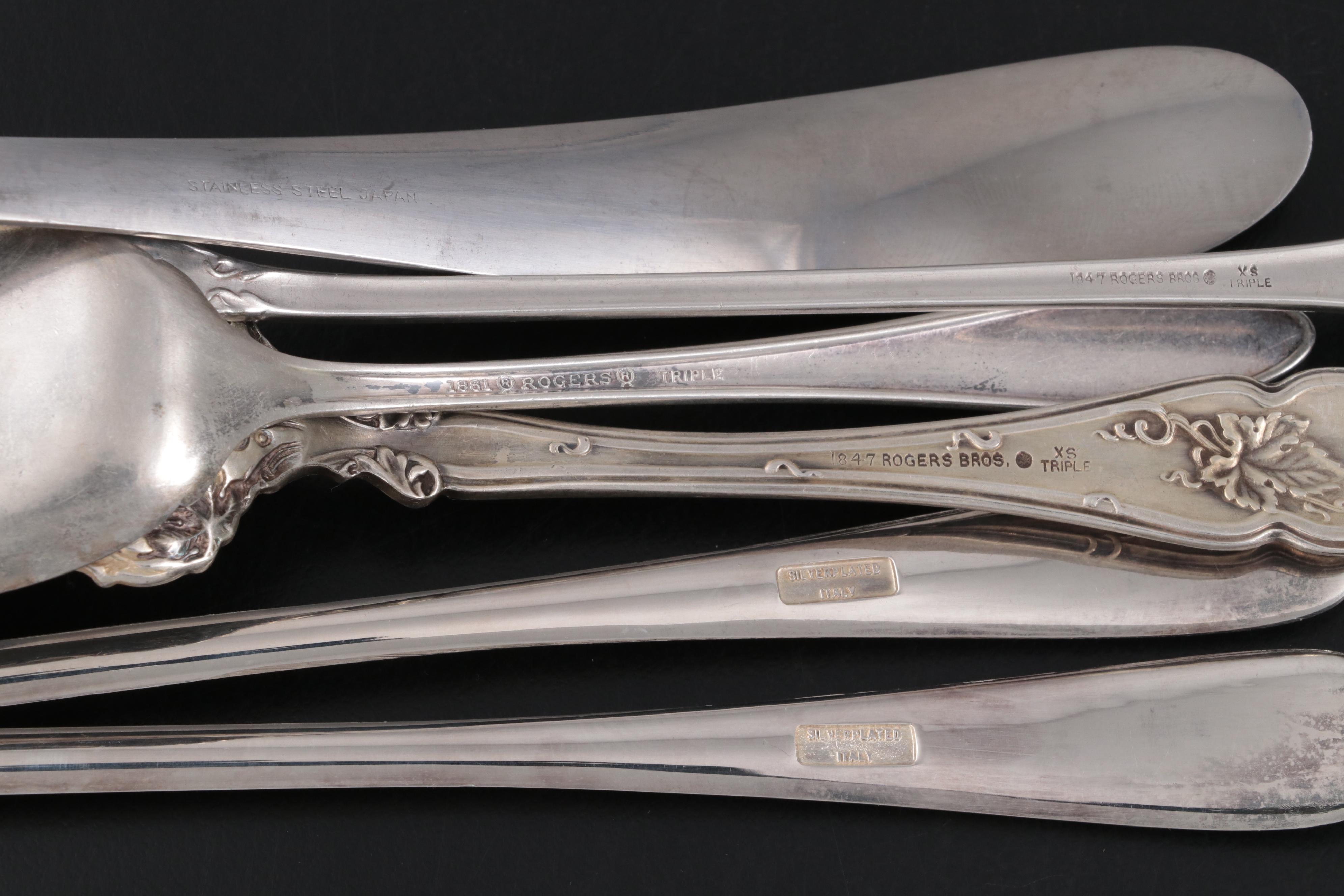 Oneida Community "Evening Star" Silver Plate Flatware in Wood Heart Box, c. 1955