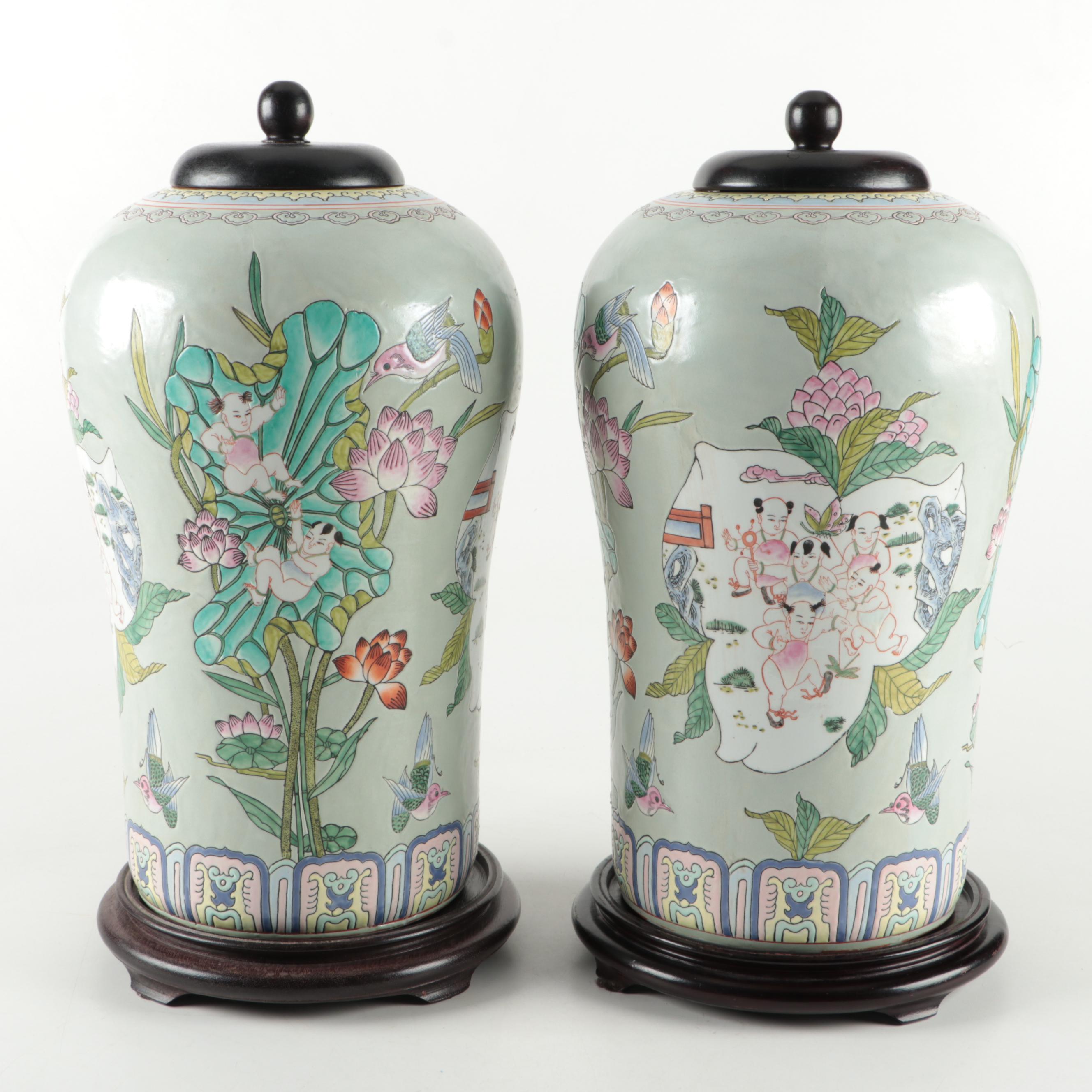 Maitland-Smith Chinese Porcelain Lidded Urns