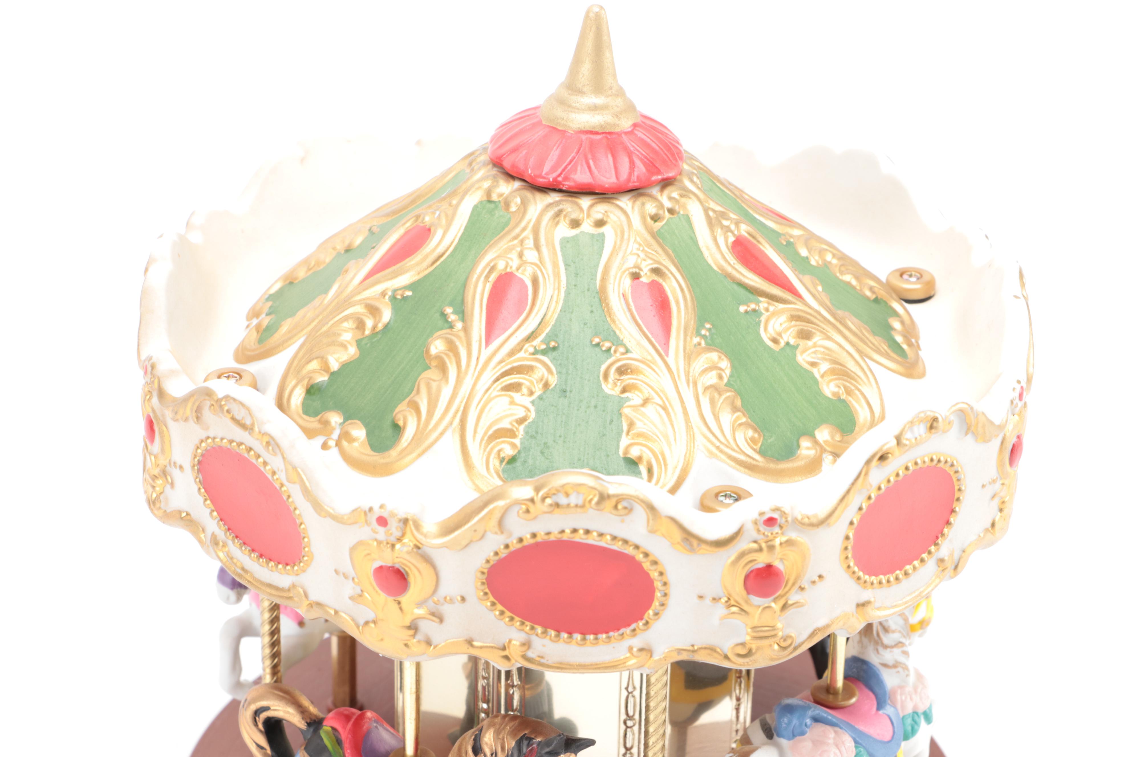 Waco Melody in Motion "The Carousel" Porcelain Music Box