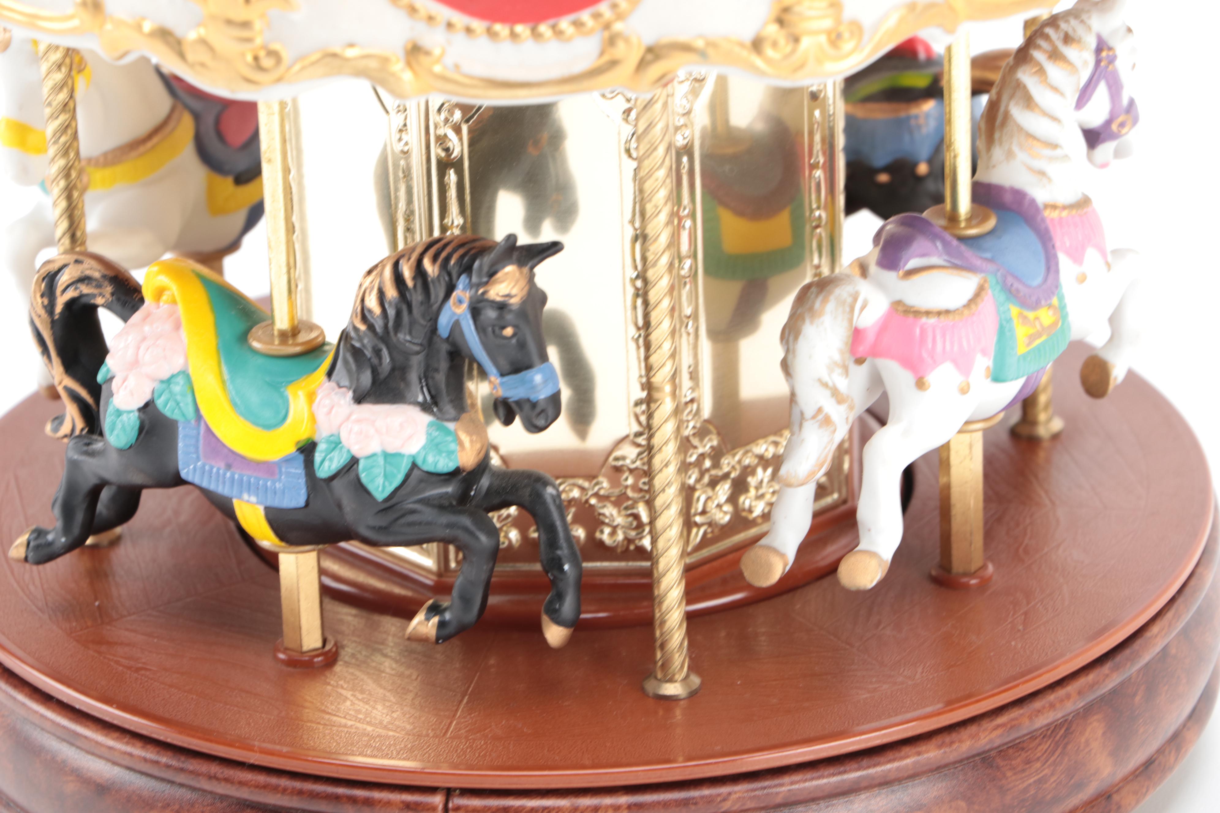 Waco Melody in Motion "The Carousel" Porcelain Music Box