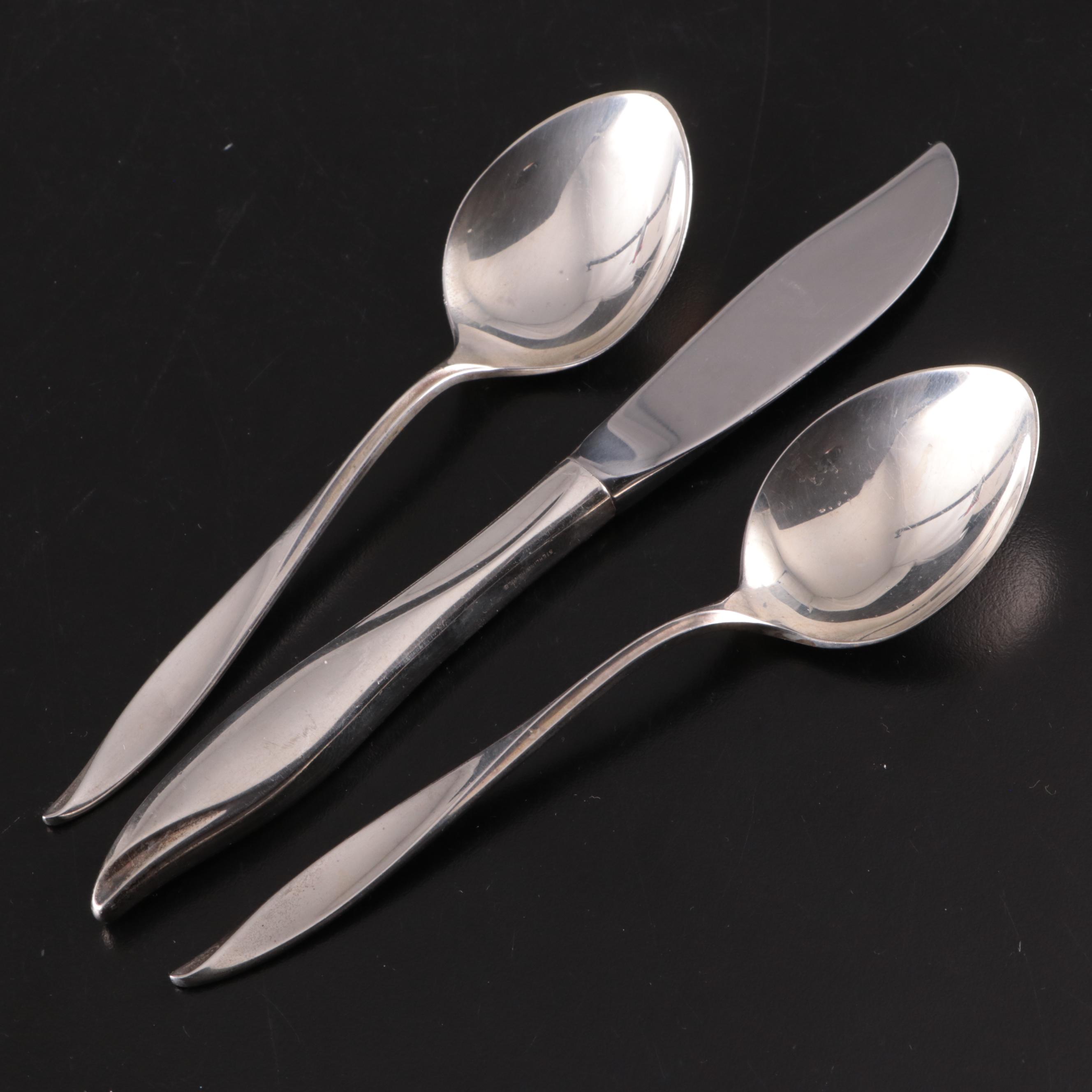 Oneida Heirloom "Vivant" Sterling Silver Flatware