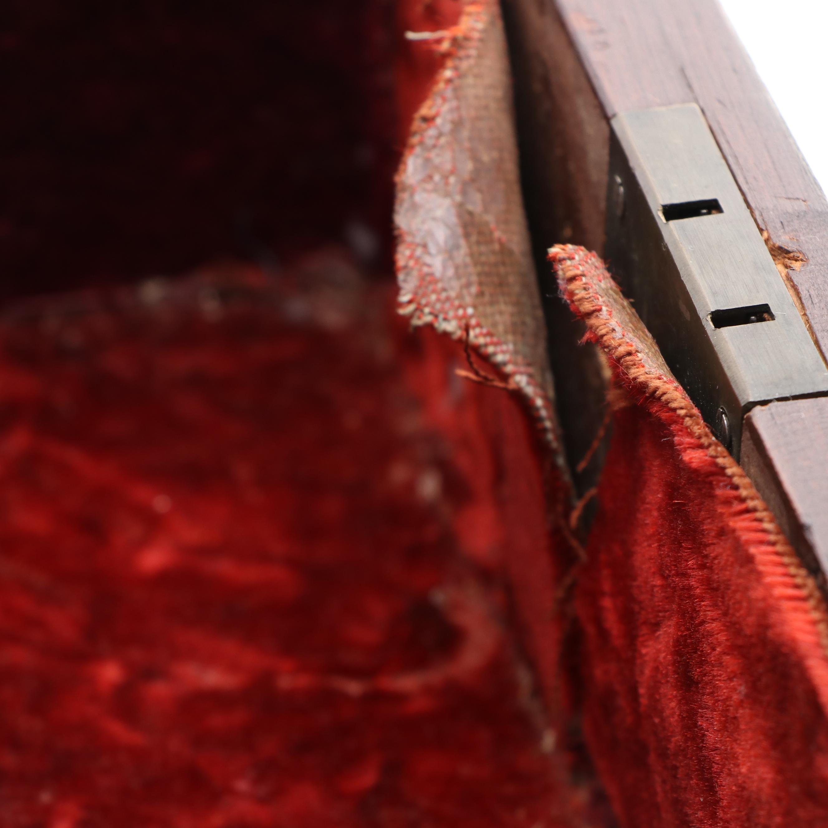 Victorian Black Forest Style Carved Walnut Leaf Motif Wood Velvet Lined Box