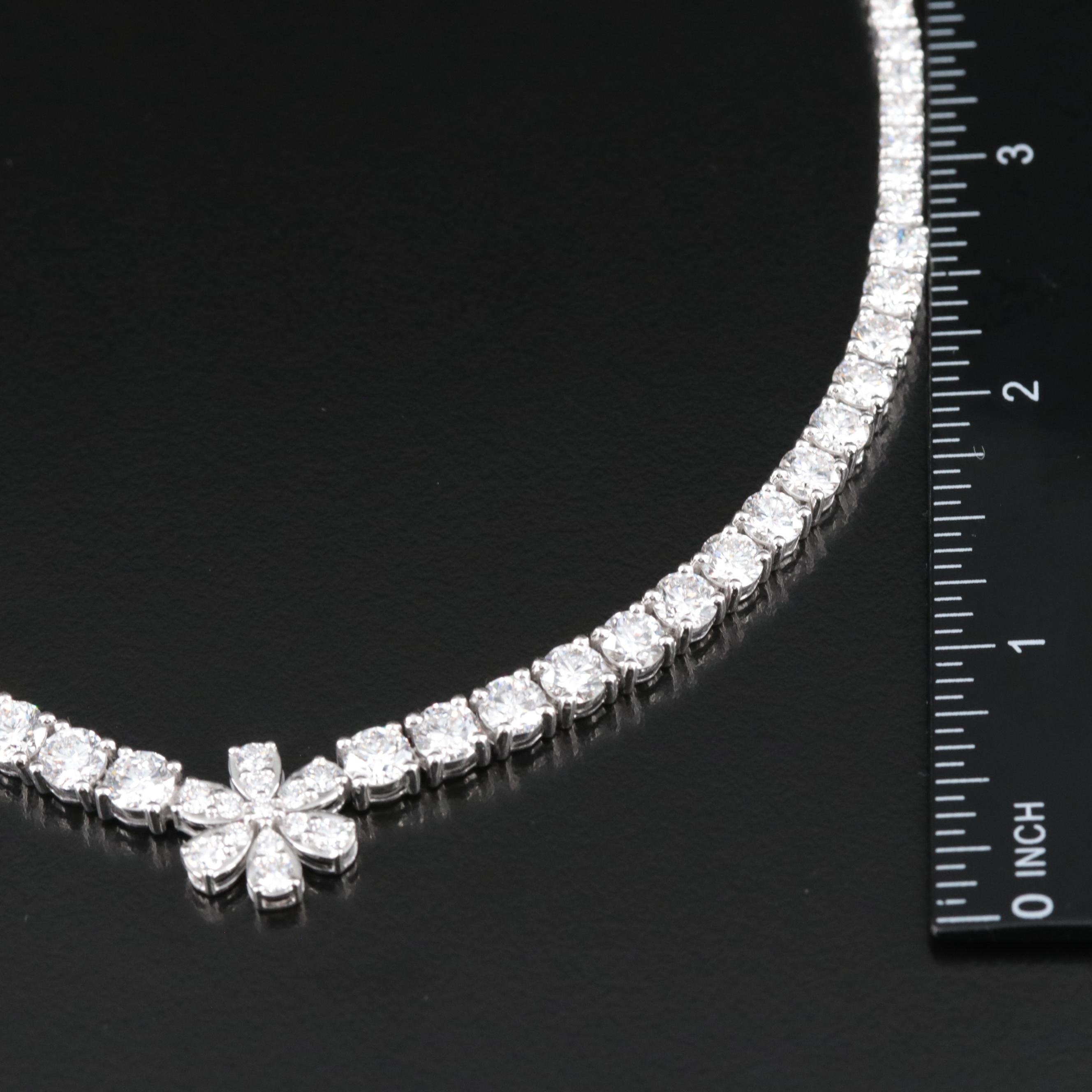 14K Graduated 20.37 Lab Grown Diamond Floral Necklace