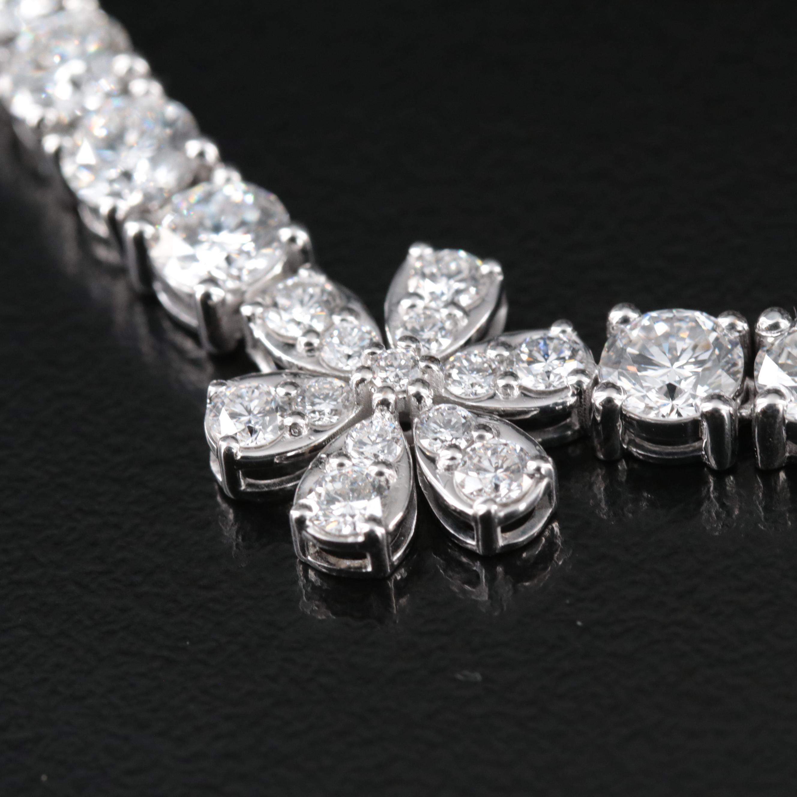 14K Graduated 20.37 Lab Grown Diamond Floral Necklace