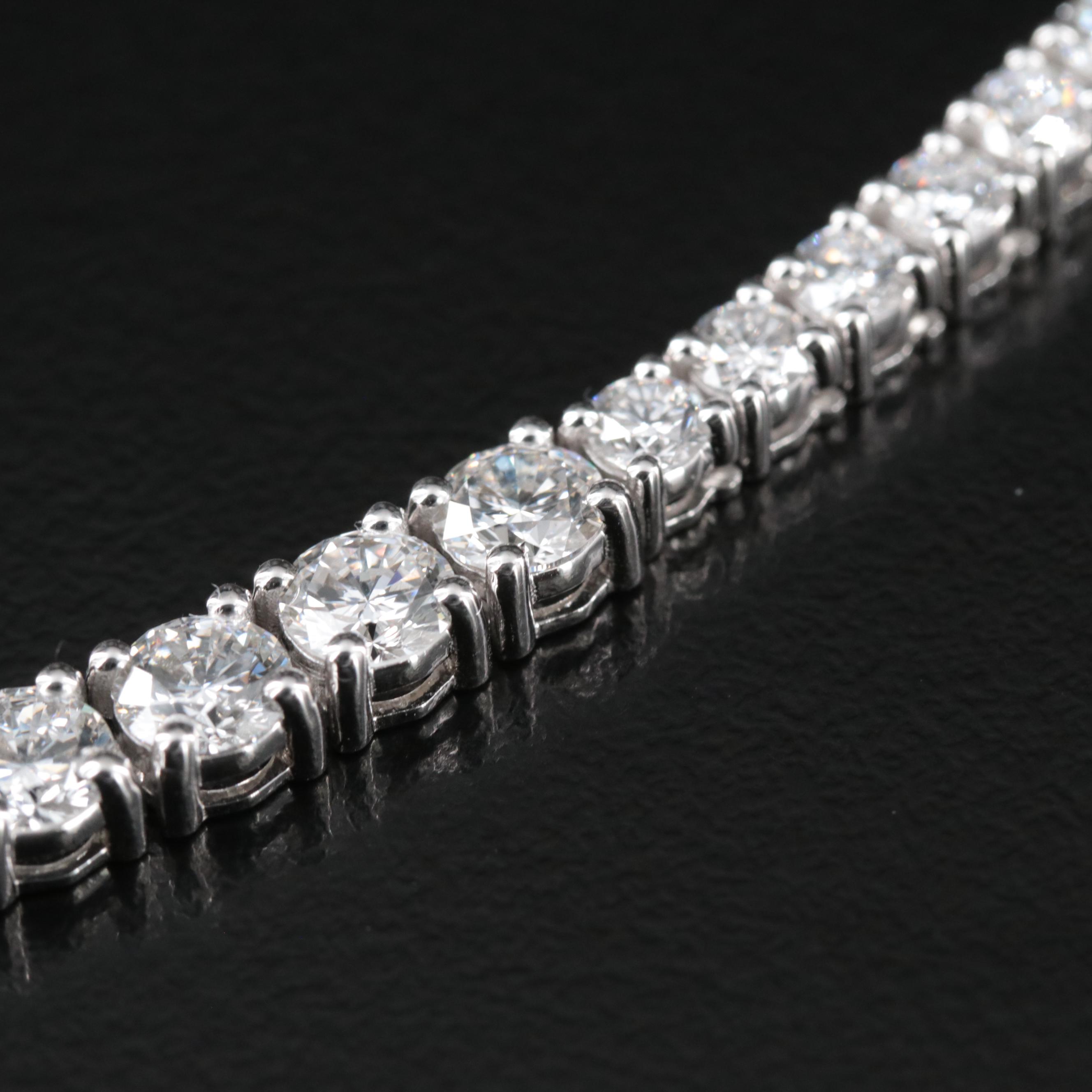 14K Graduated 20.37 Lab Grown Diamond Floral Necklace