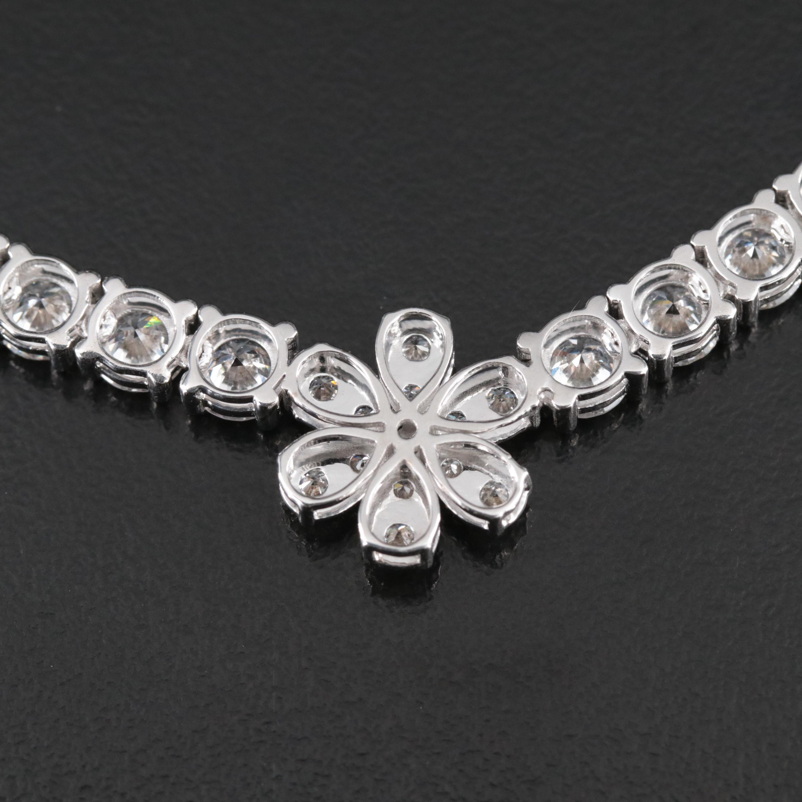 14K Graduated 20.37 Lab Grown Diamond Floral Necklace