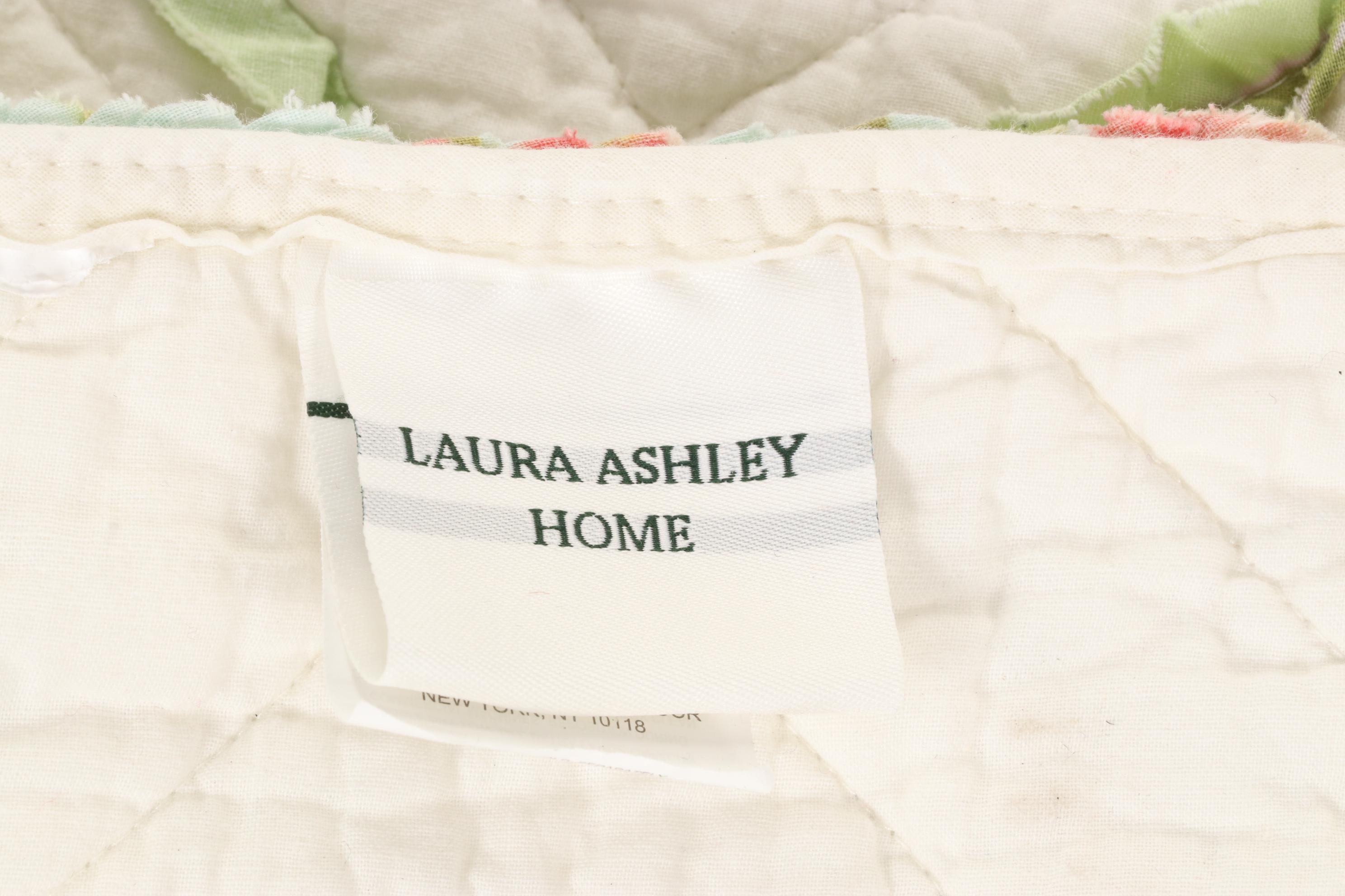 Laura Ashley Home "Ruffle Garden" Cotton Quilt and Pillow Sham EBTH