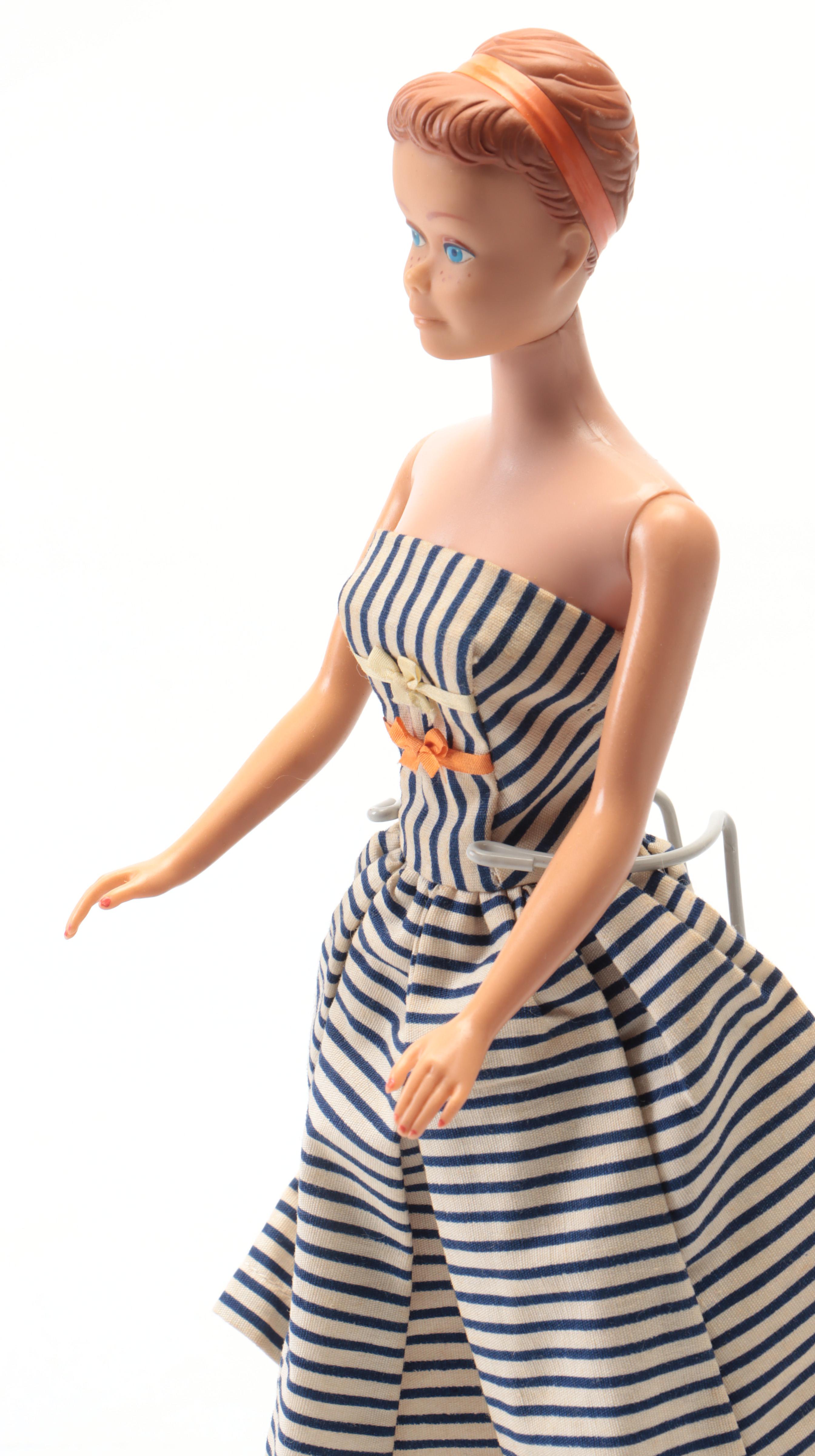 Mattel Wig Wardrobe Midge with Wigs and Stand