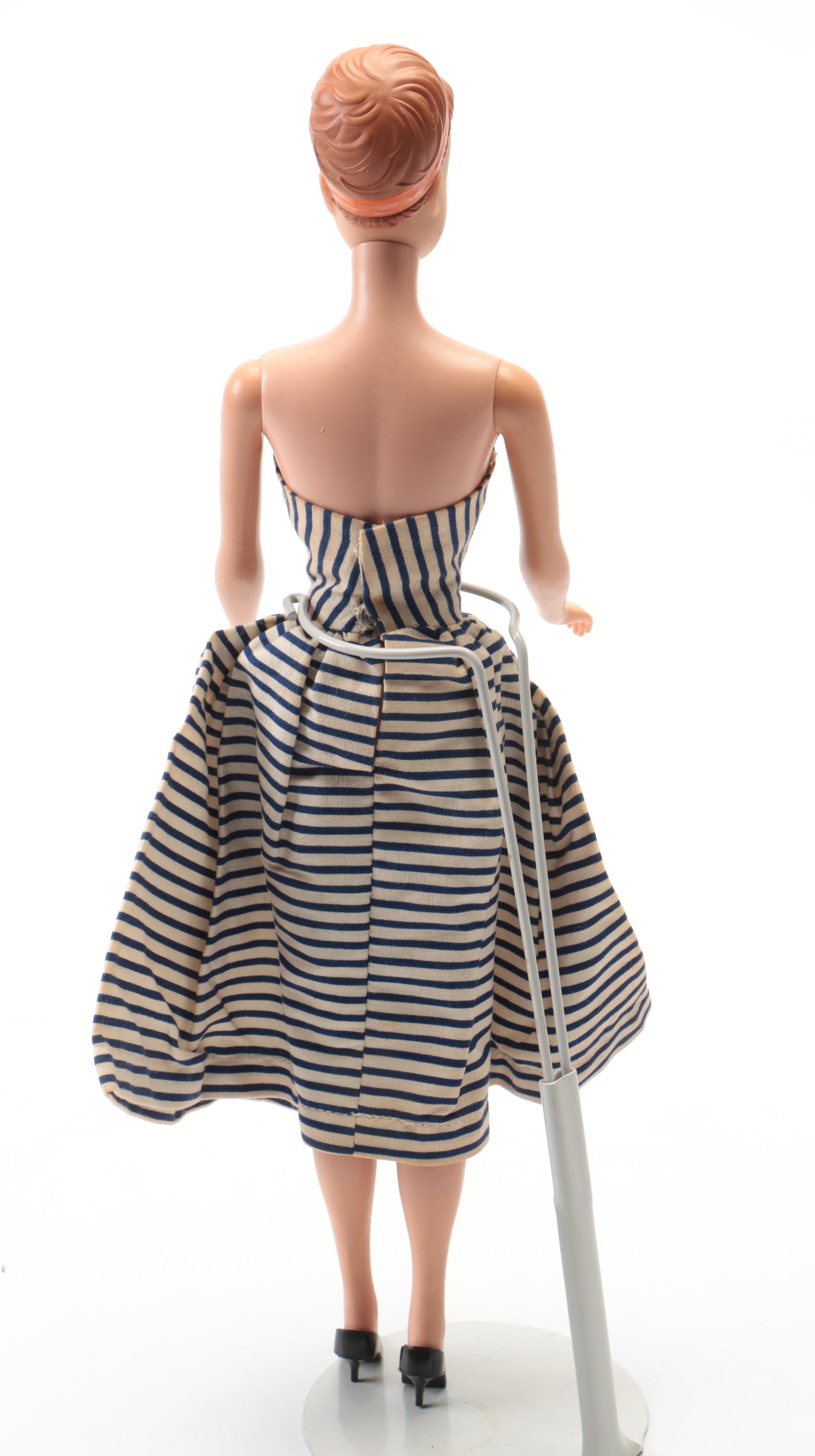 Mattel Wig Wardrobe Midge with Wigs and Stand