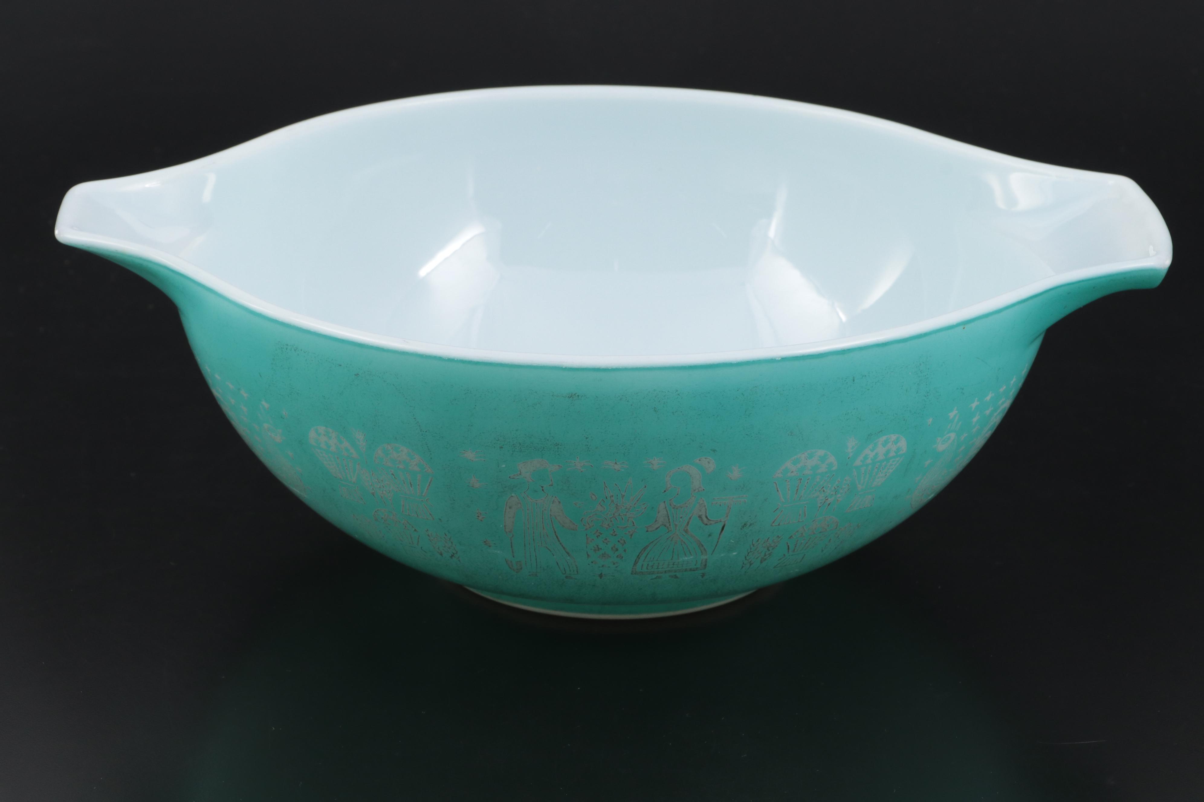 Pyrex "Butterprint" Cinderella Bowl with Pyrex Pitcher and Cake Stand