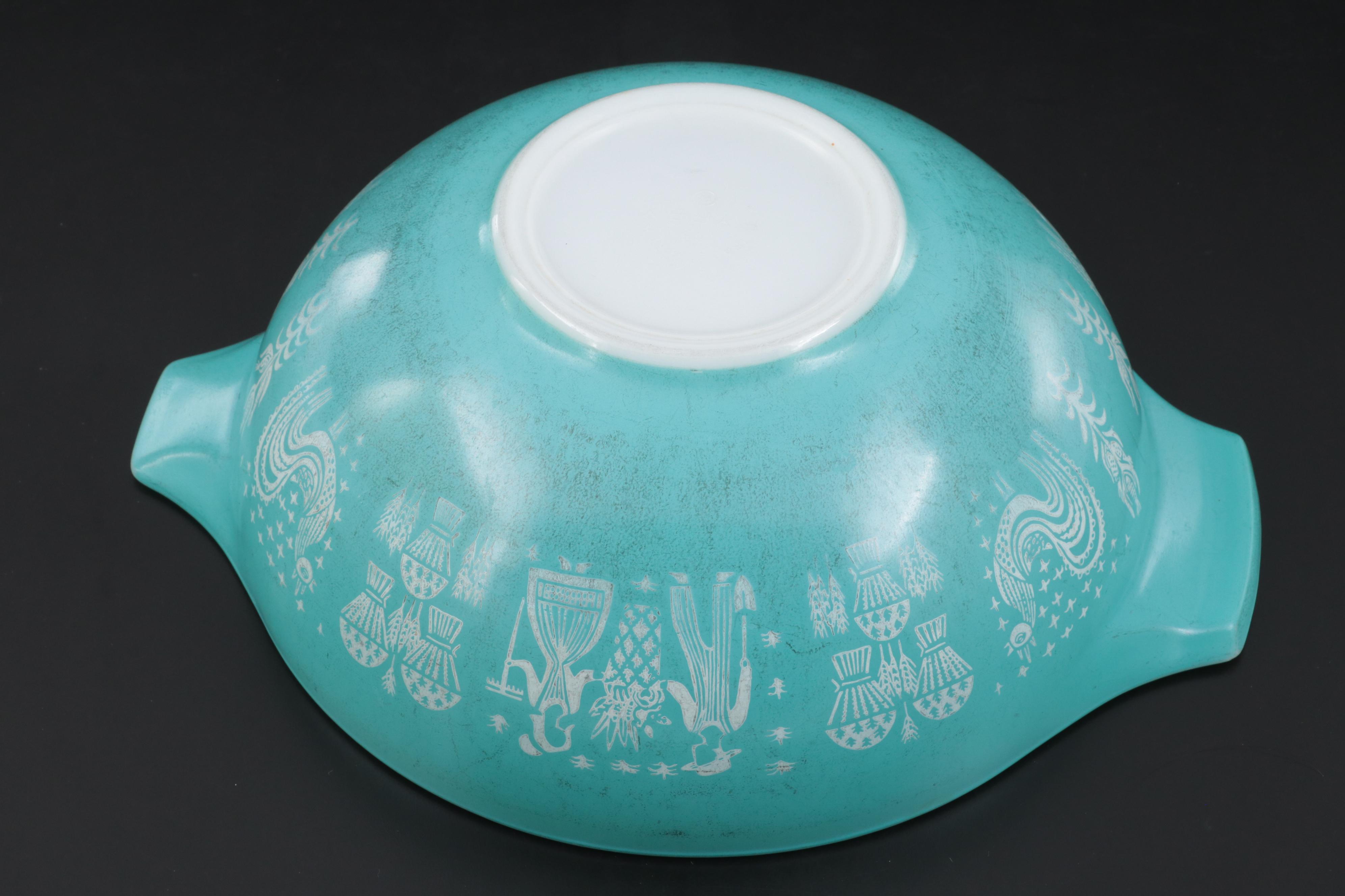 Pyrex "Butterprint" Cinderella Bowl with Pyrex Pitcher and Cake Stand