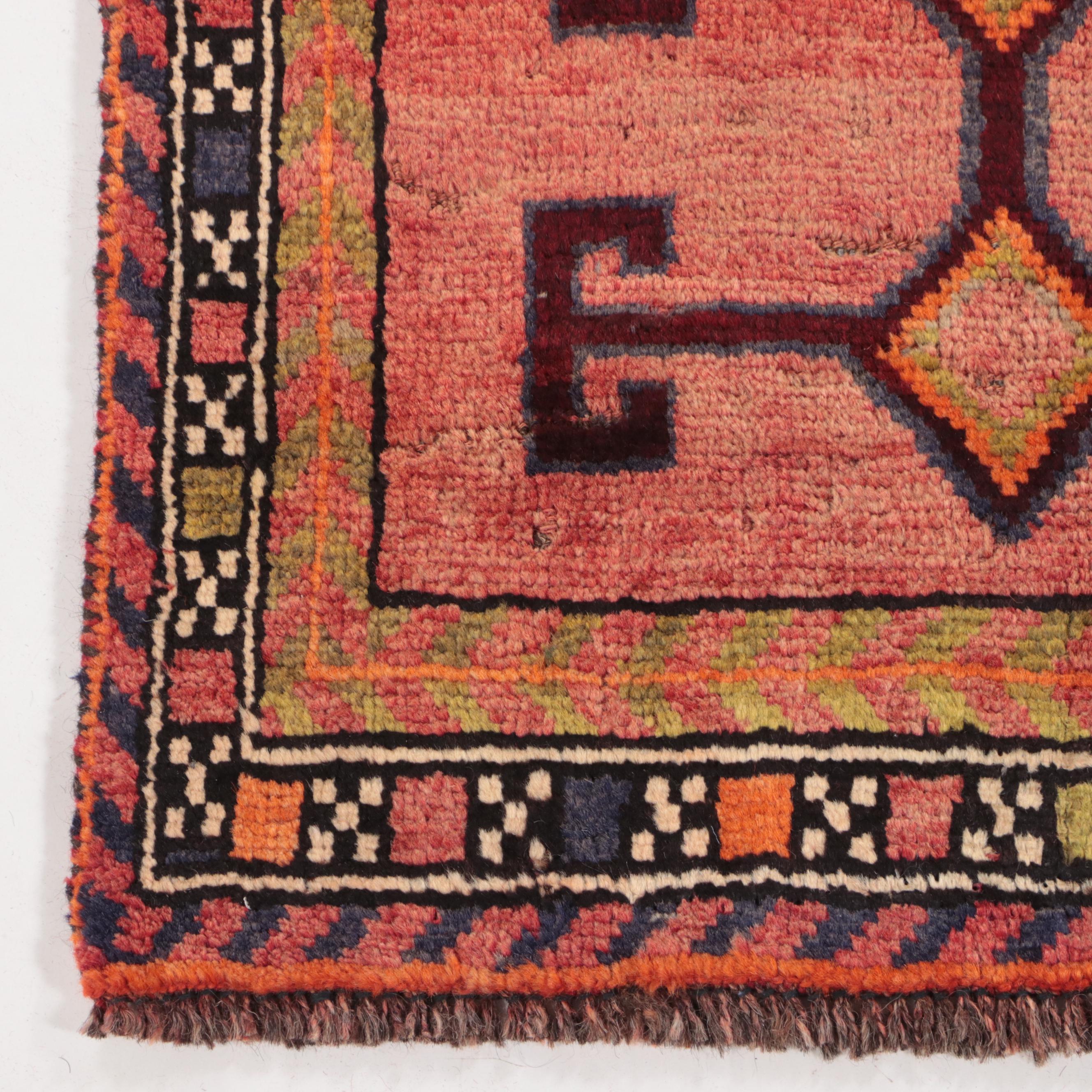 4'11 x 9' Hand-Knotted Persian Qashqai Area Rug