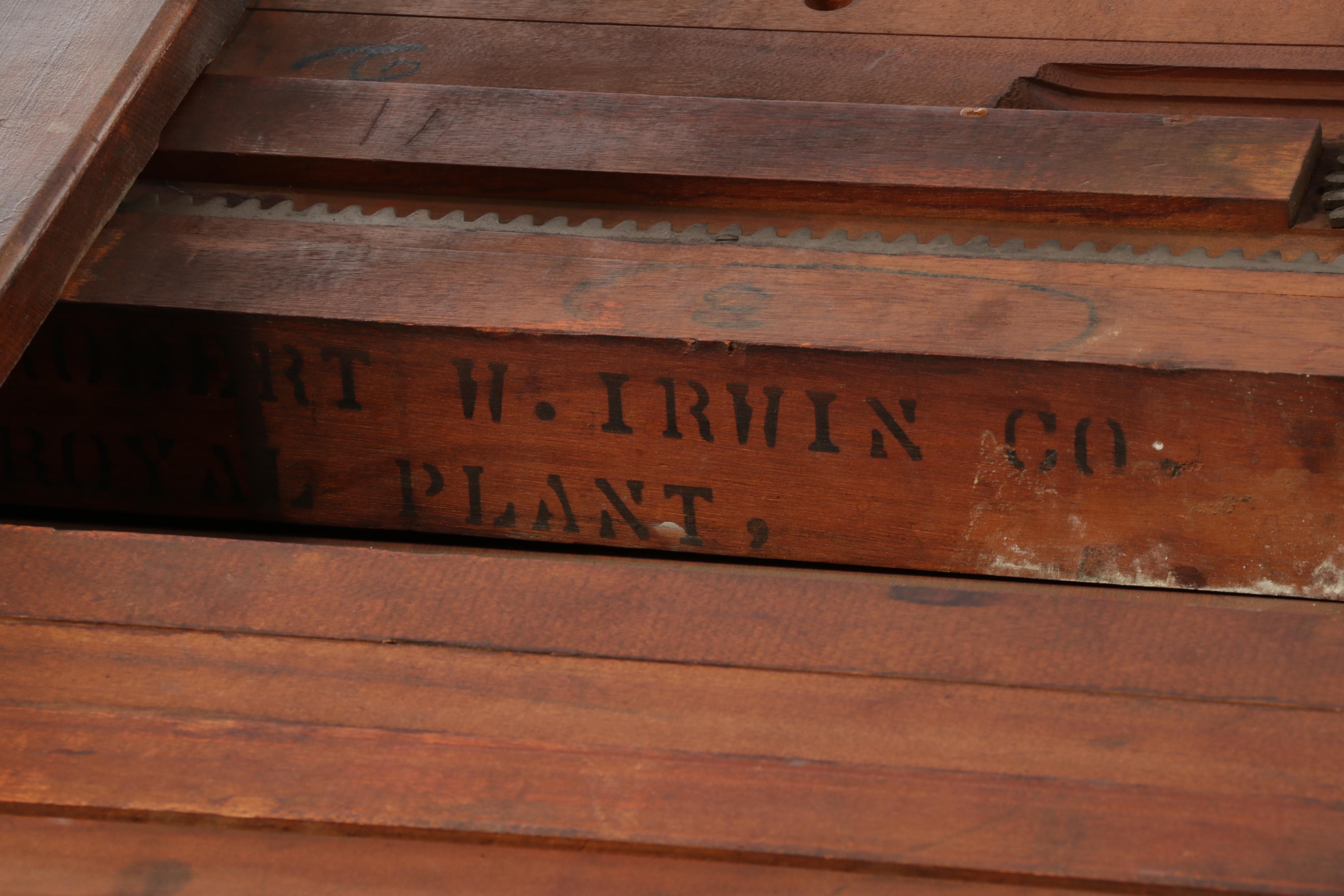 Robert W. Irwin Co. Mahogany Queen Anne Dining Table with Shield Back Chairs