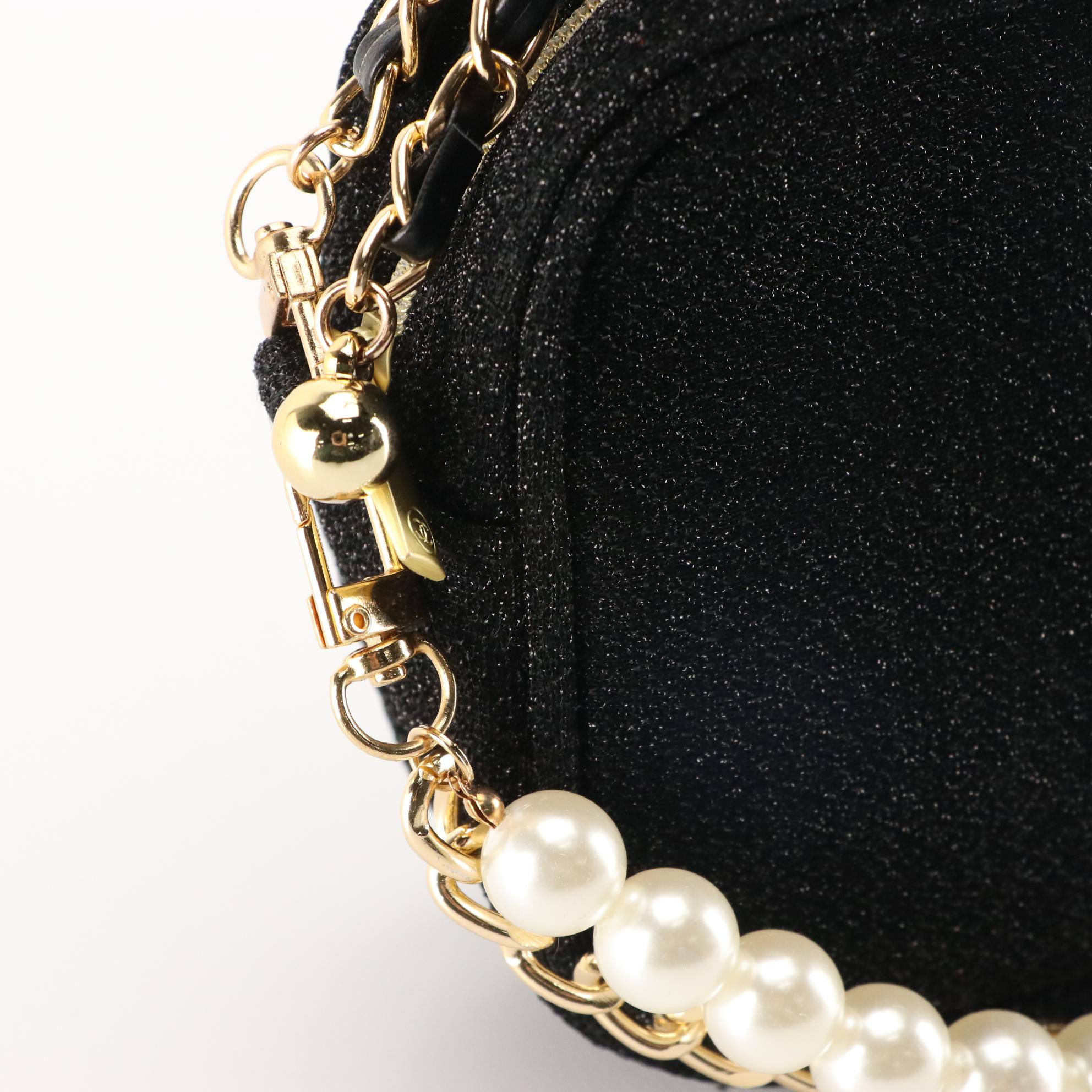 Chanel Beauté Promotional 2021 Holiday Bag with Chain and Faux Pearl Straps
