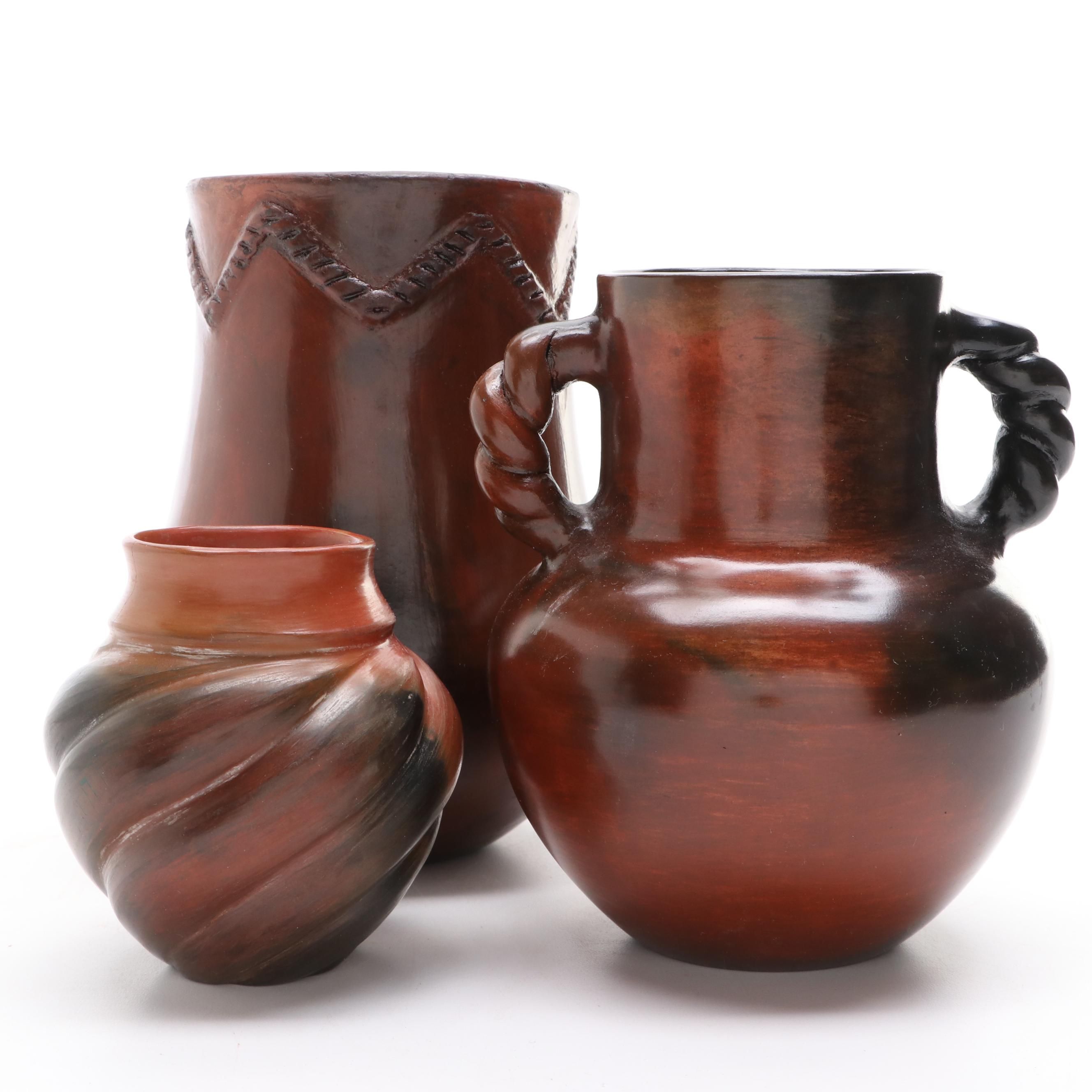 Signed Diné Navajo Pottery Jars