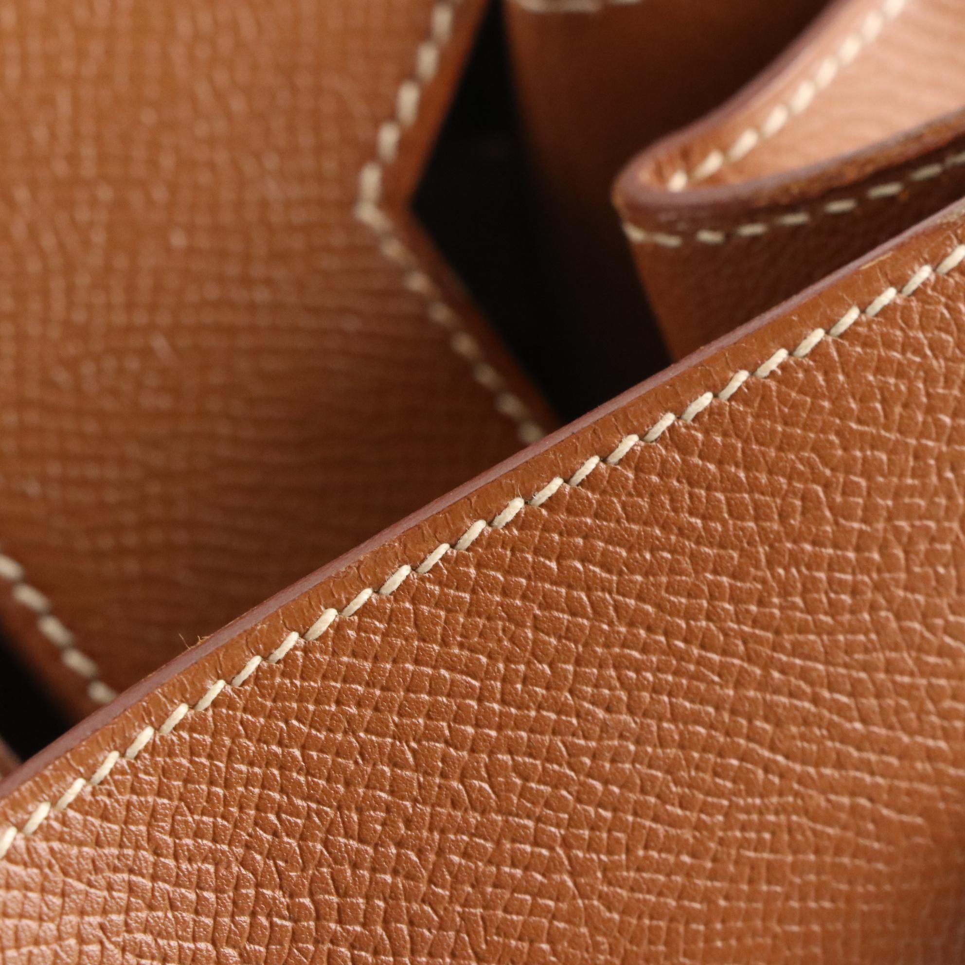 Hermès Birkin 35 Satchel in Veau Grain Lisse Leather