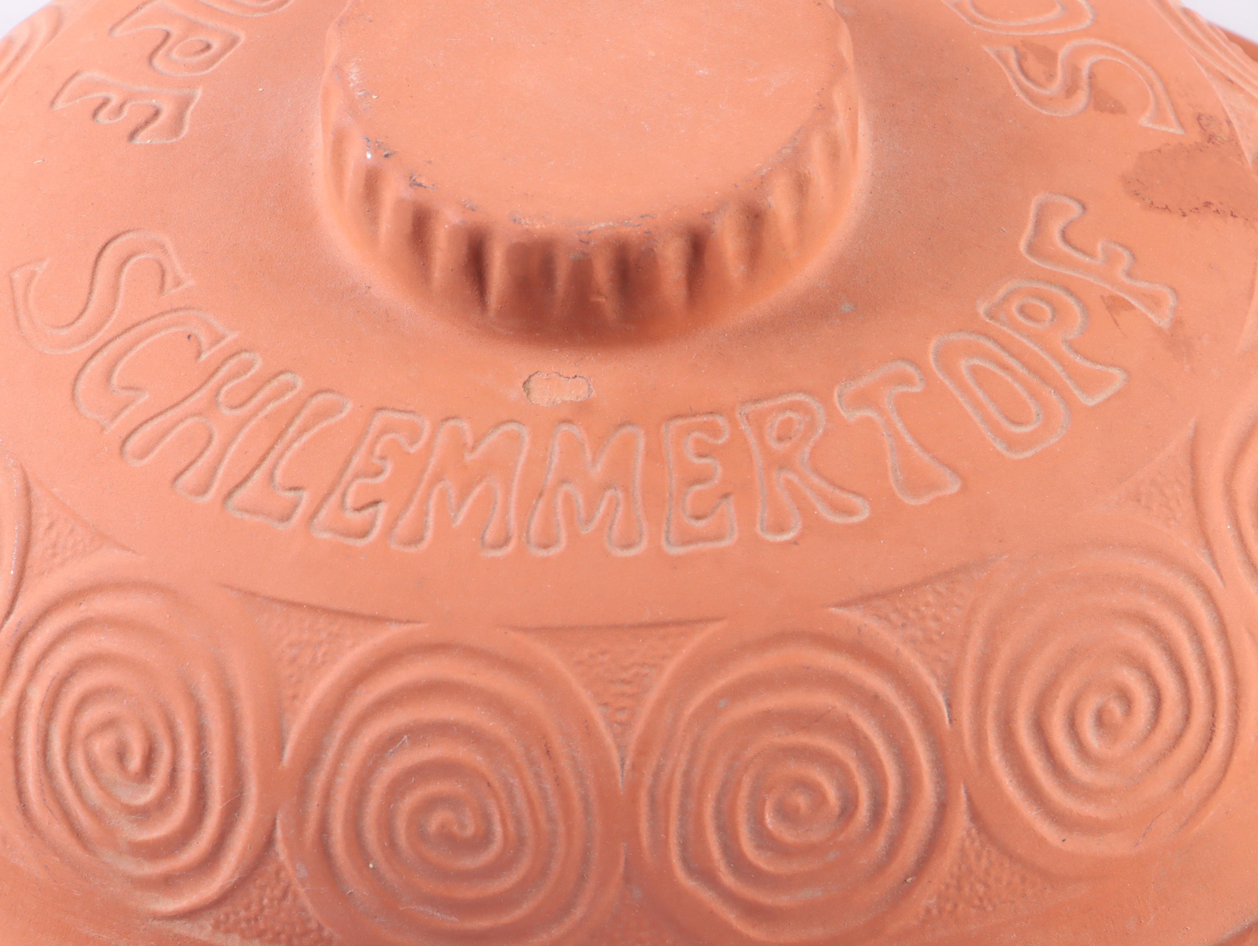 Le Creuset "Cool Mint" Pitcher and Custard Cups with Clay Baker and Dish Towel