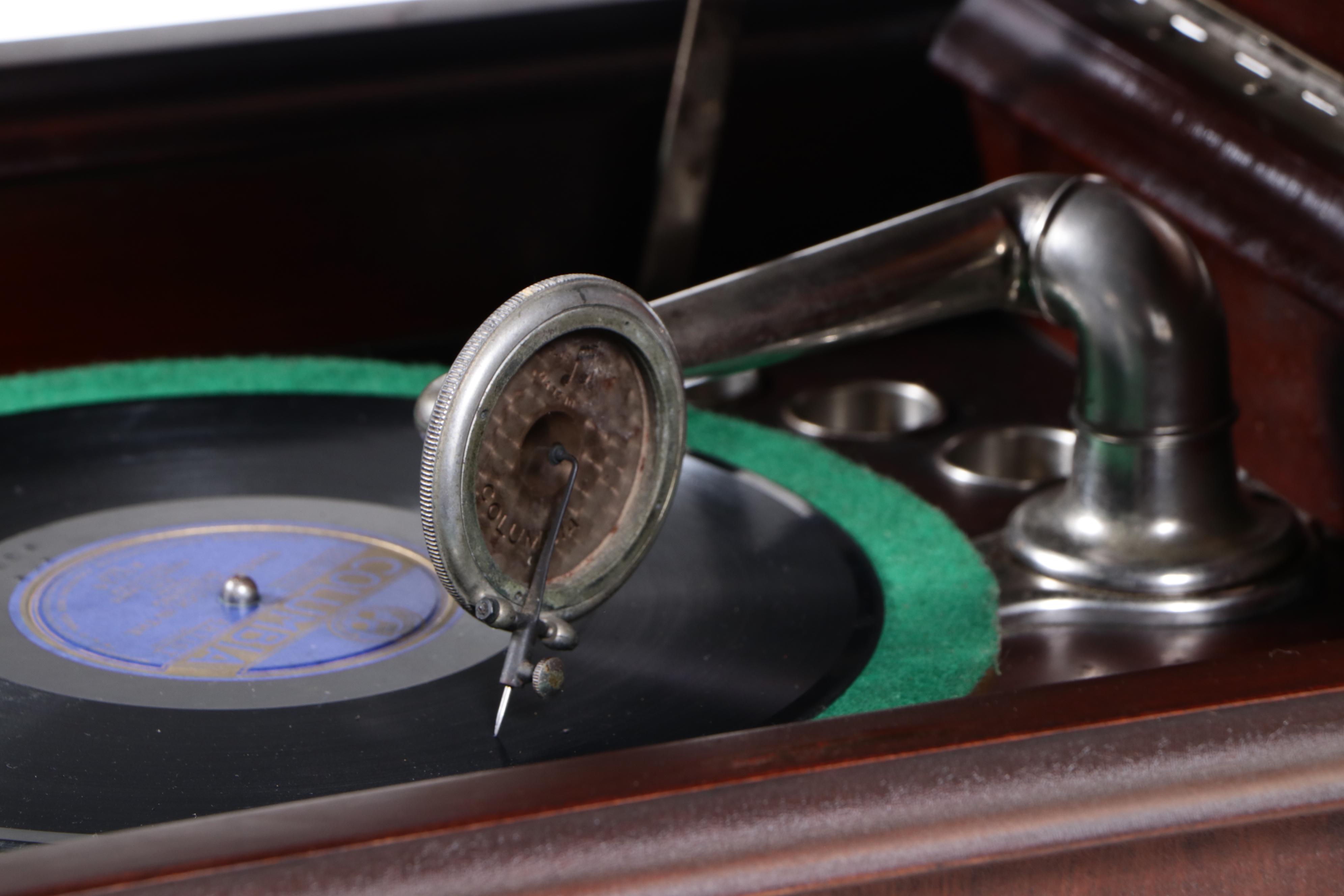 Columbia Grafonola Mahogany Phonograph, Early 20th Century