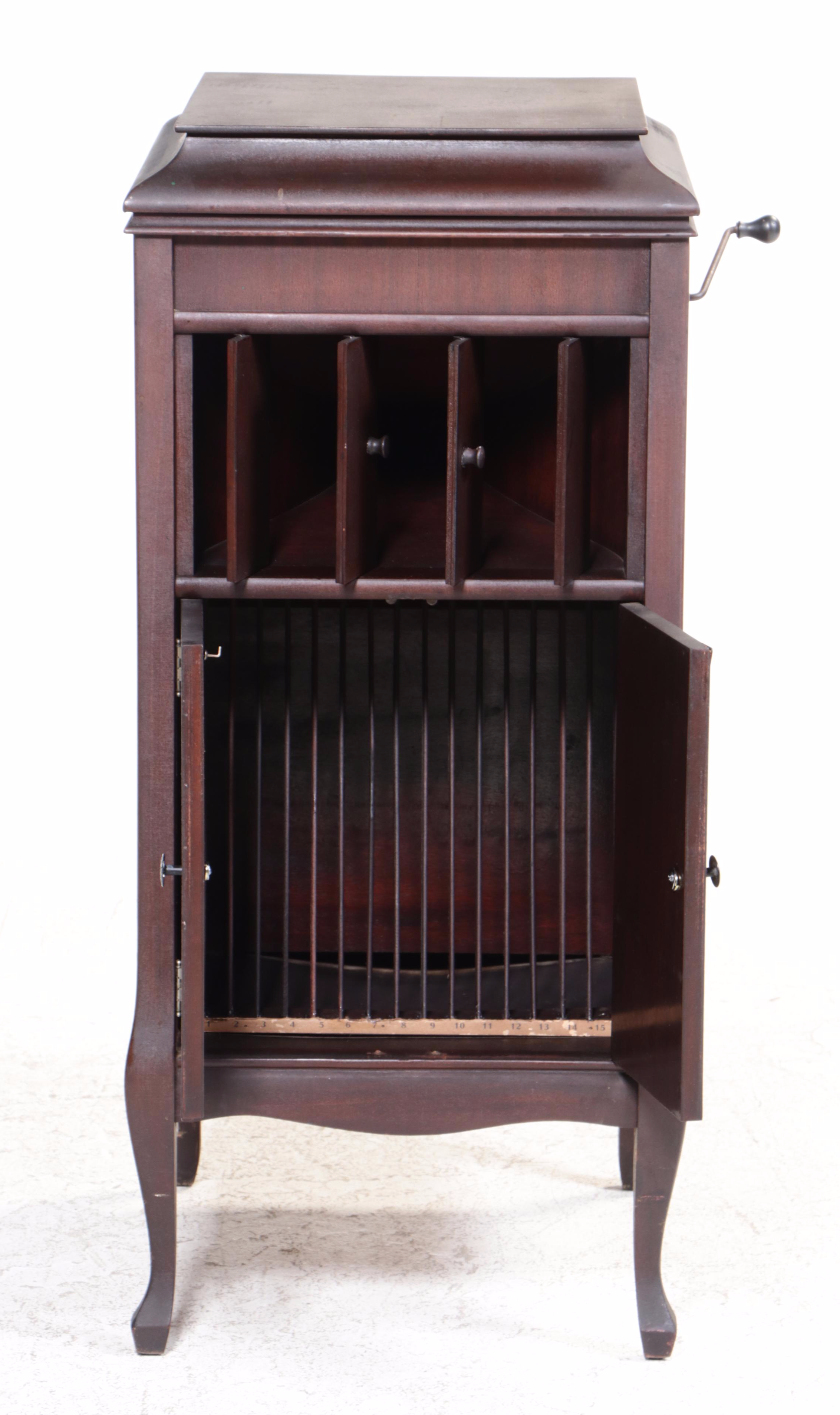 Columbia Grafonola Mahogany Phonograph, Early 20th Century