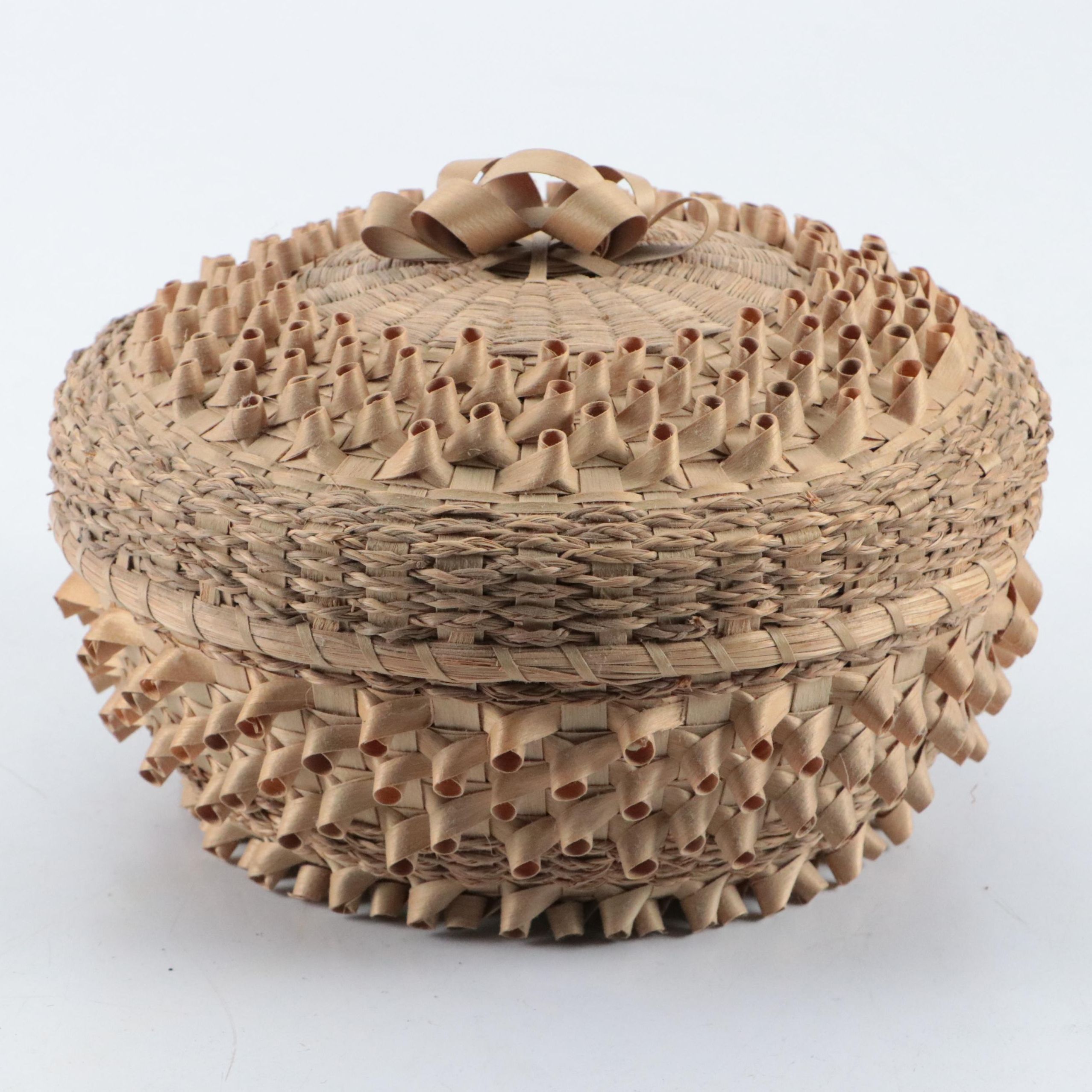 Akwesasne Mohawk Woven Ash and Sweetgrass Strawberry Basket
