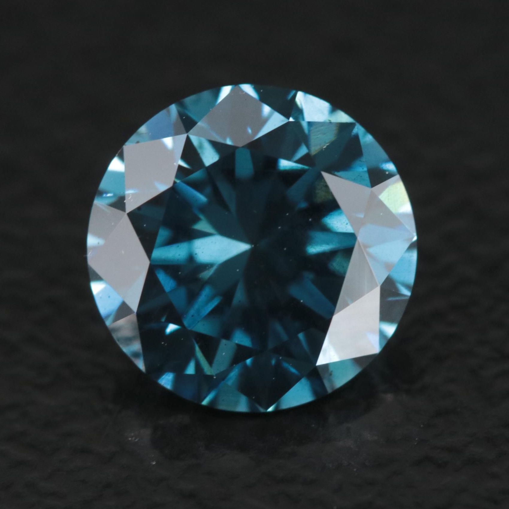 Loose 1.38 CT Fancy Deep Blue Diamond