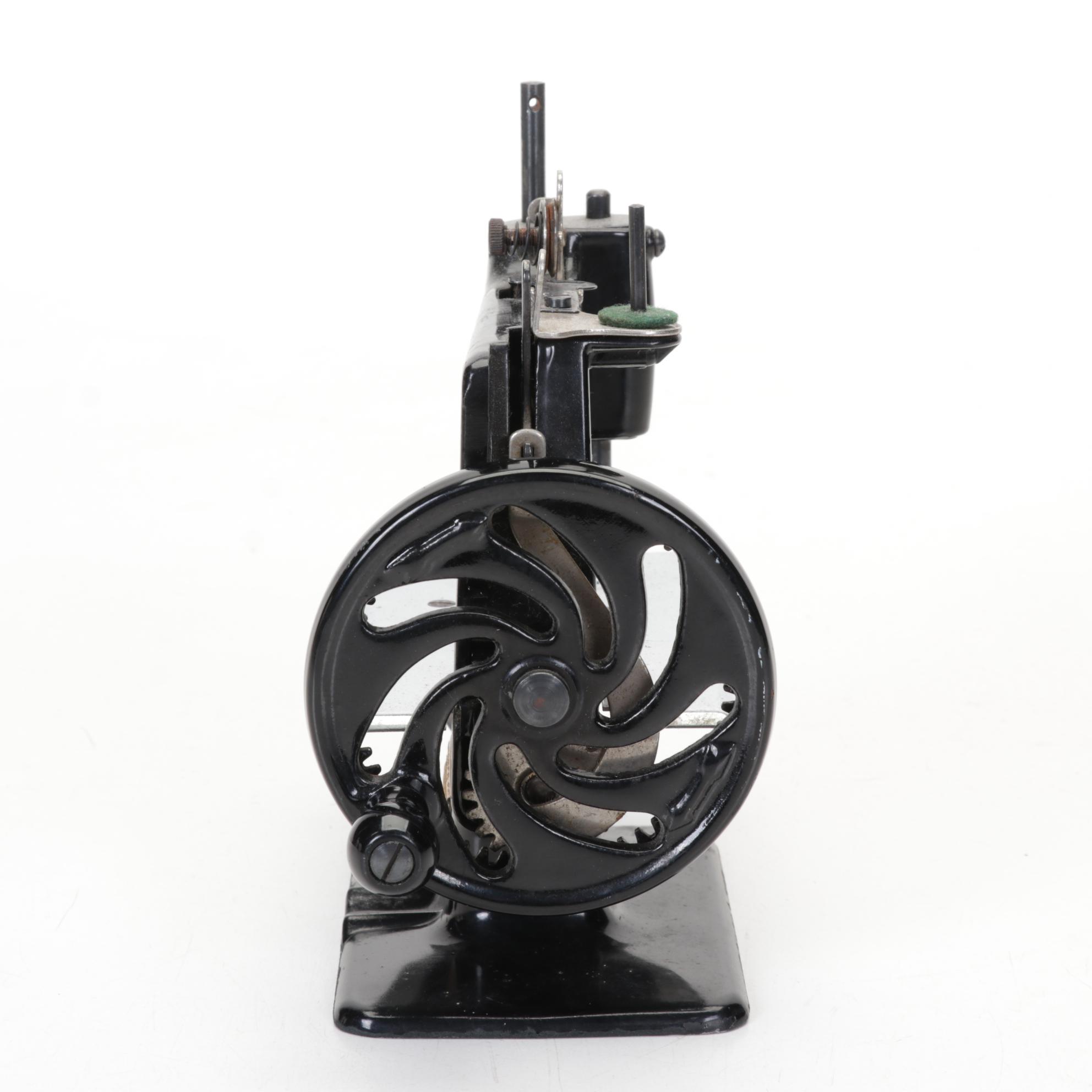 Singer Child's Toy Sewing Machine, Vintage